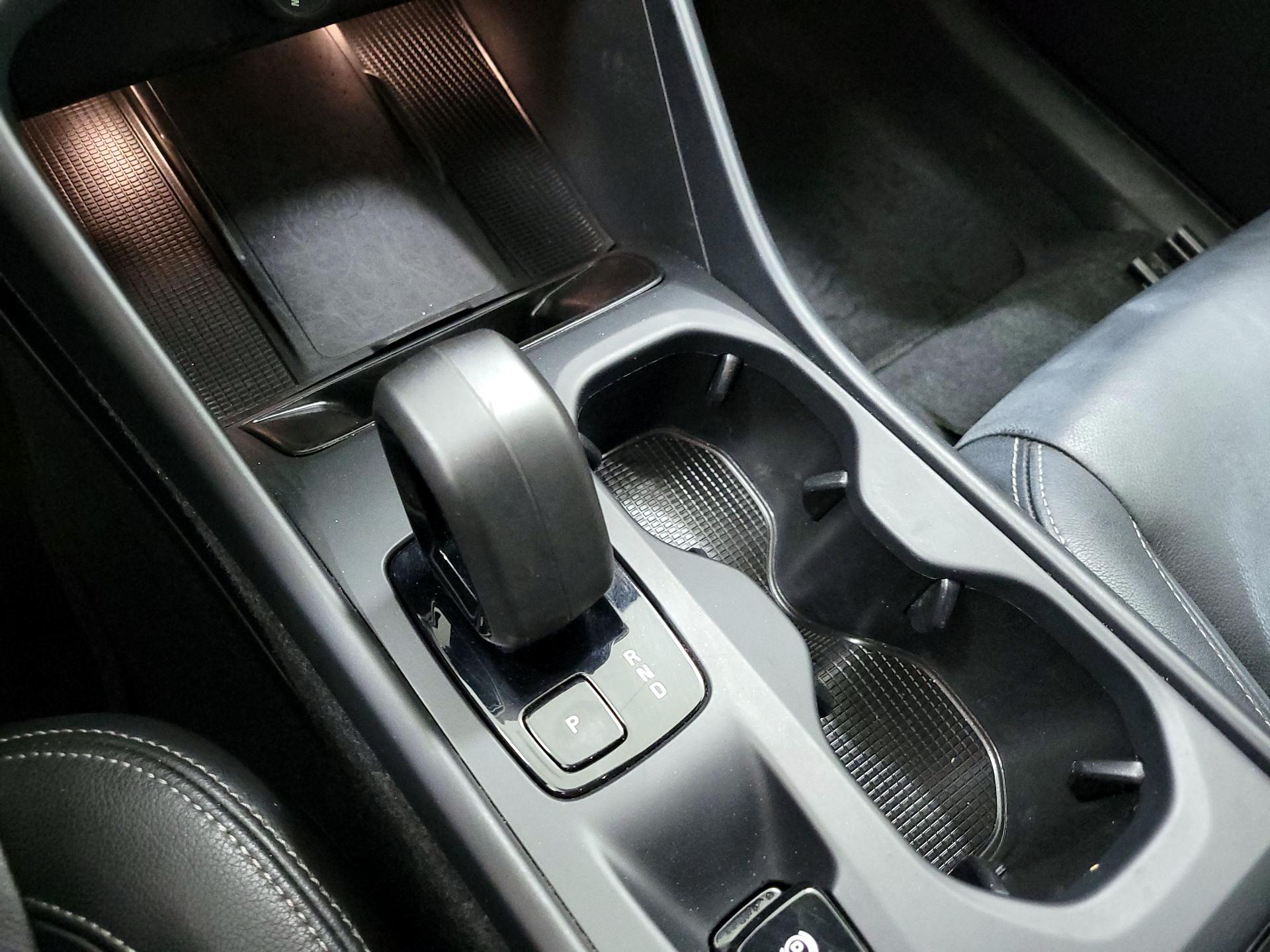 Thumbnail: 2024 Volvo XC40 - 18