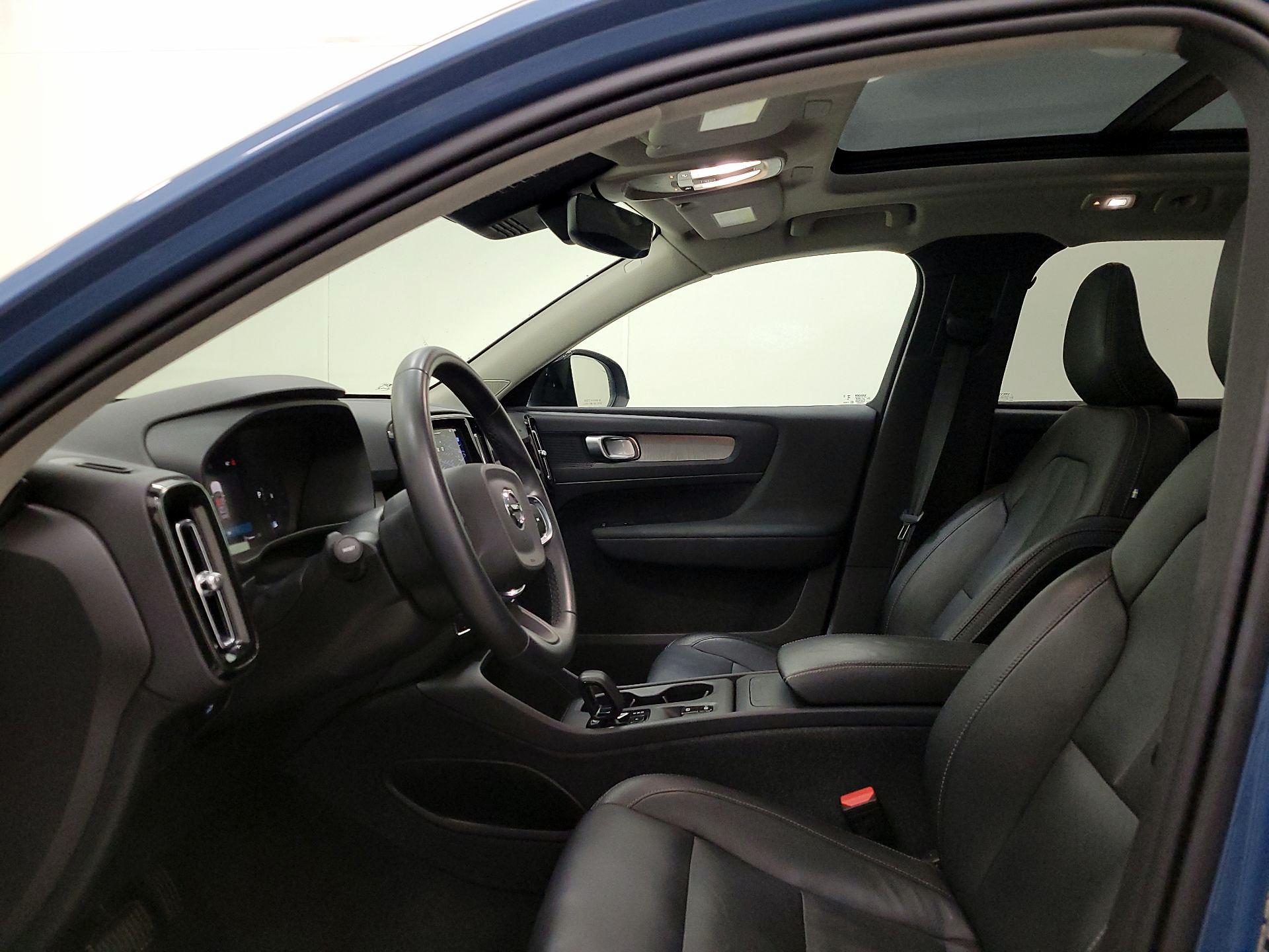 Thumbnail: 2024 Volvo XC40 - 20