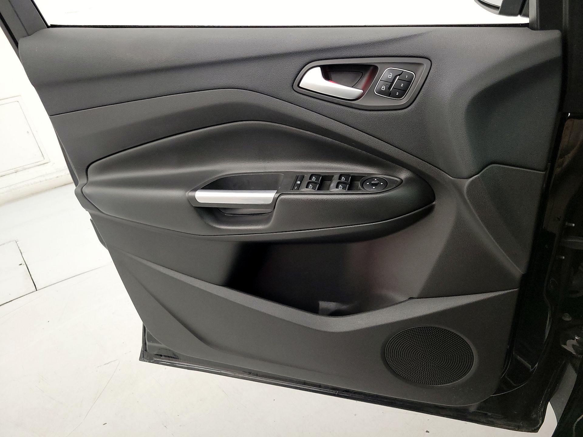 Thumbnail: 2017 Ford Escape - 12