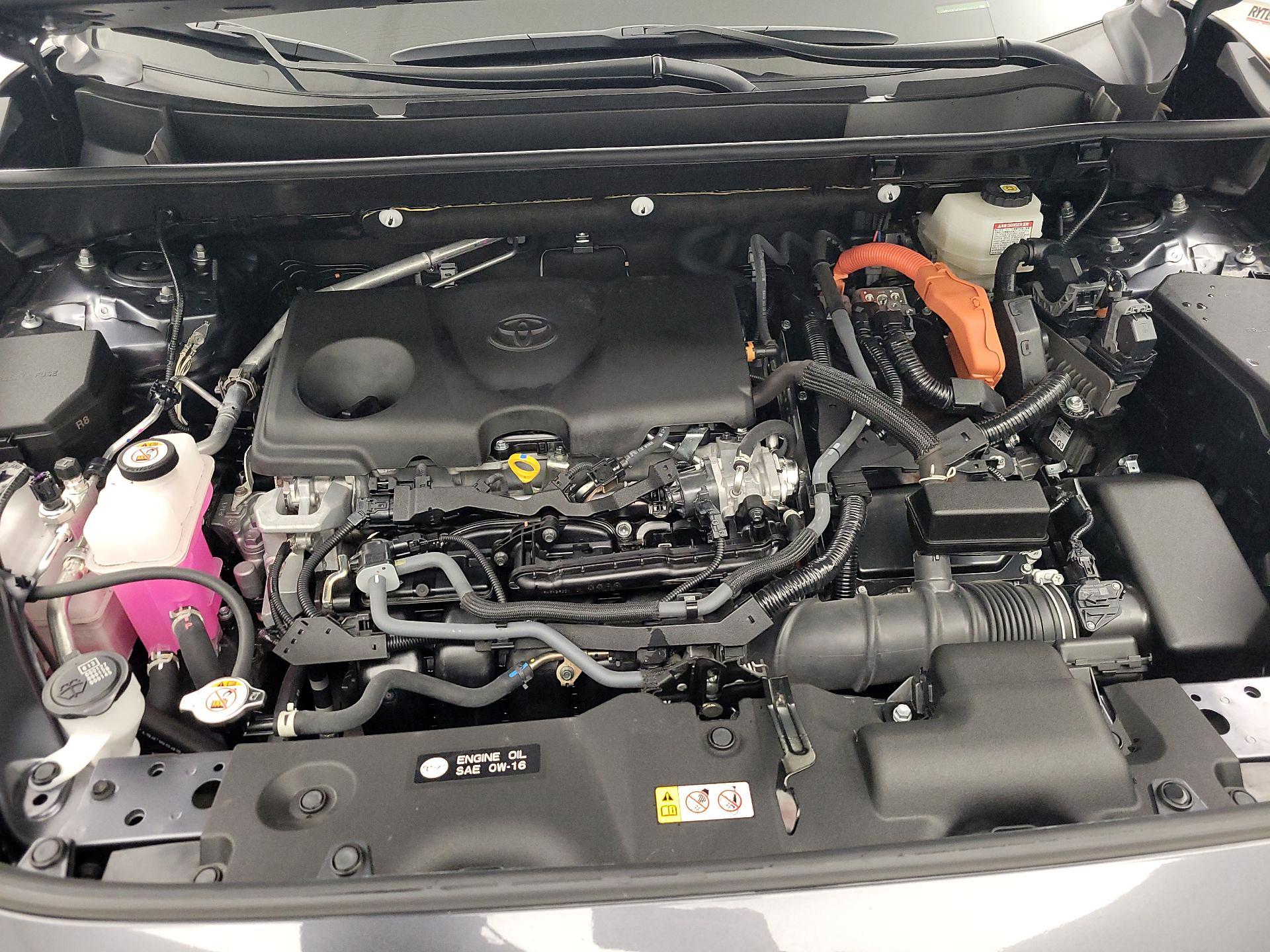 Thumbnail: 2022 Toyota RAV4 - 20