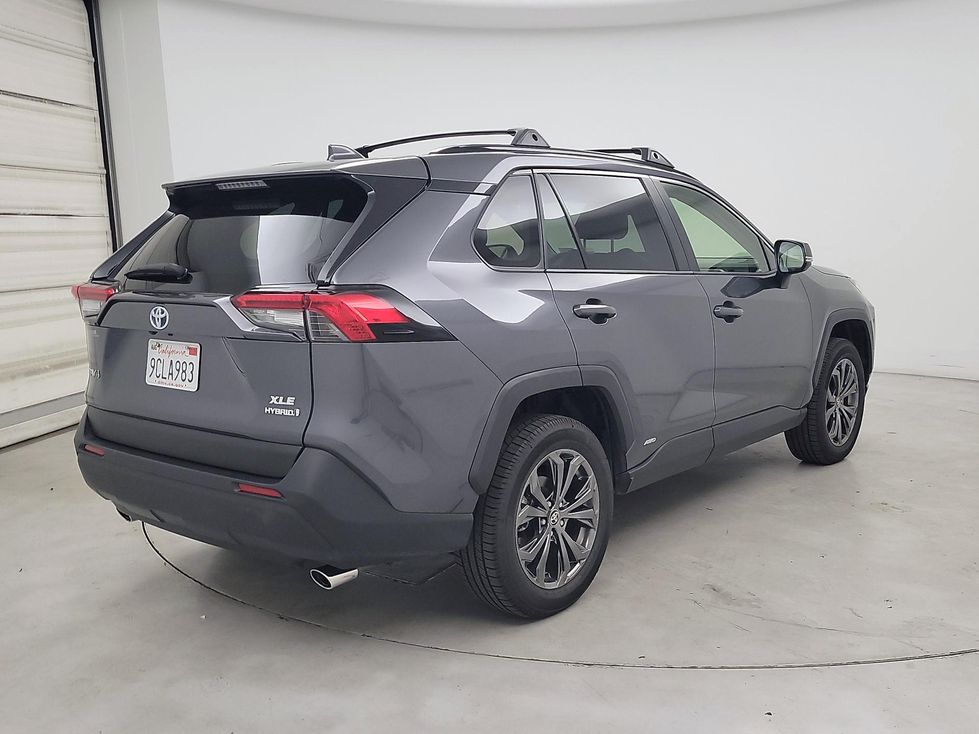 Thumbnail: 2022 Toyota RAV4 - 5