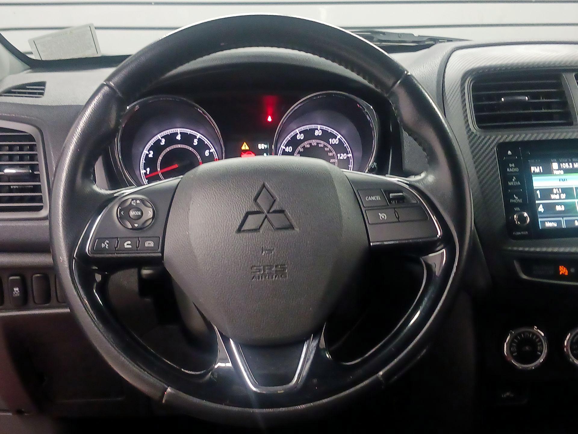 Thumbnail: 2017 Mitsubishi Outlander Sport - 10