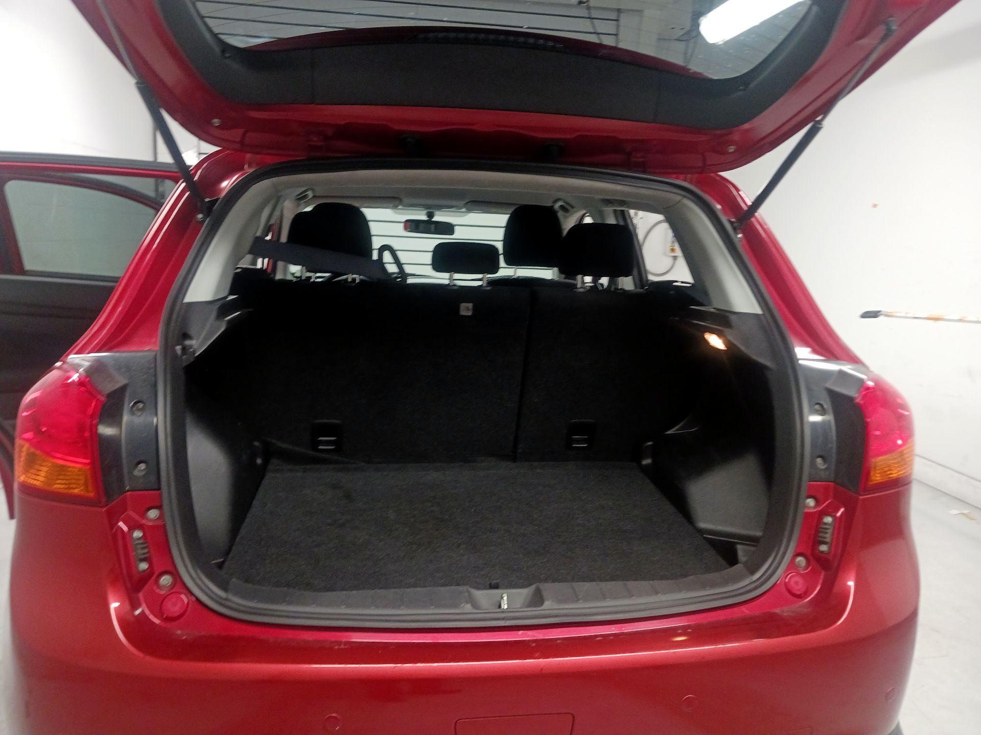 Thumbnail: 2017 Mitsubishi Outlander Sport - 18