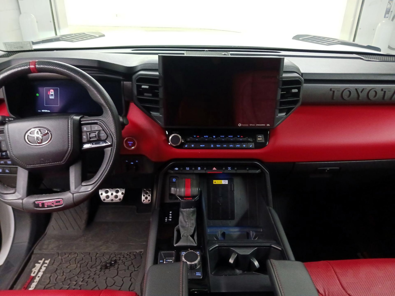 2023 Toyota Tundra TRD Pro - Photo 10