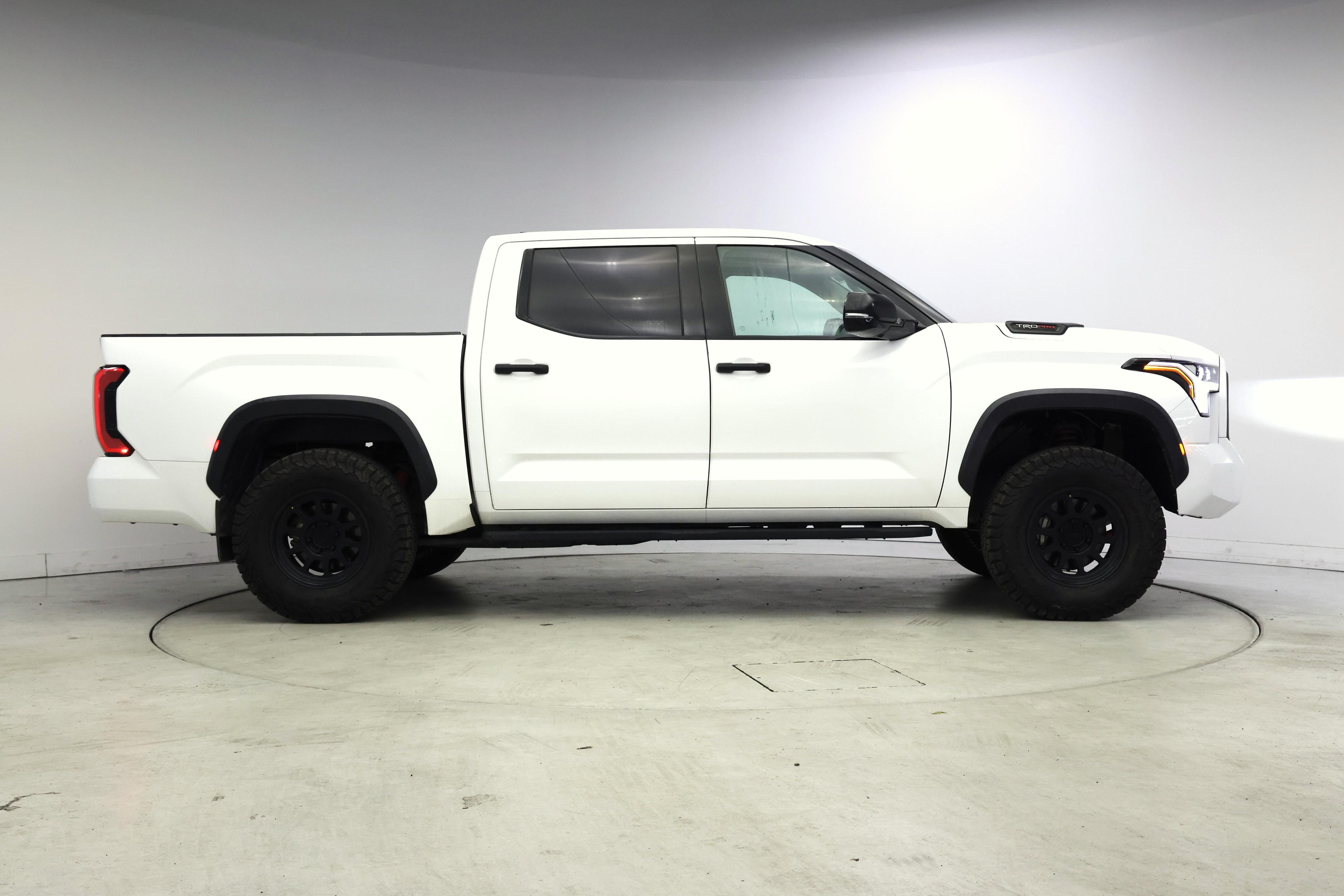 Thumbnail: 2023 Toyota Tundra - 7