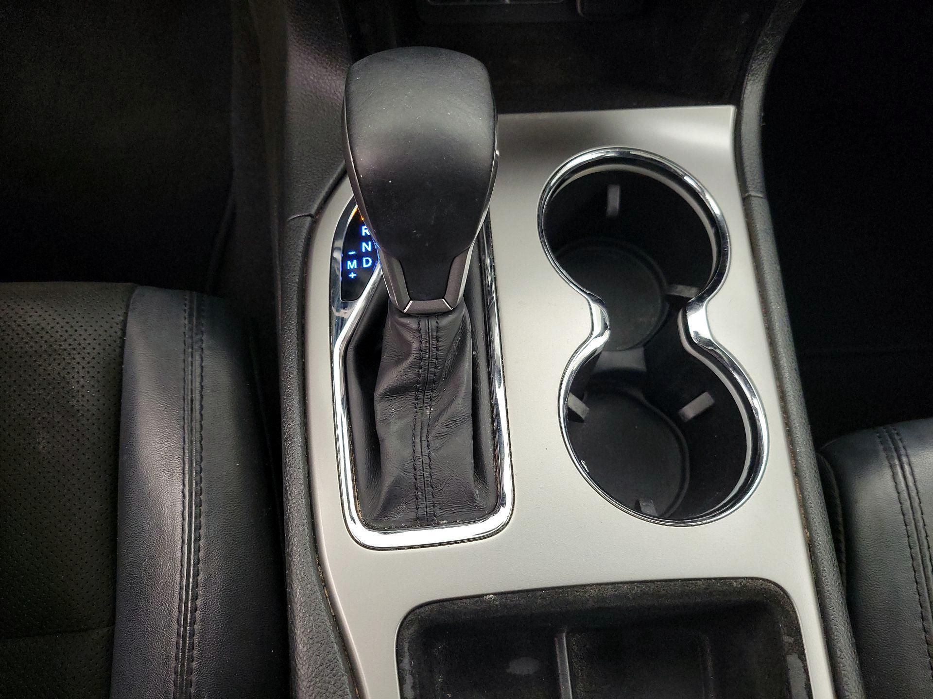 Thumbnail: 2019 Jeep Grand Cherokee - 18