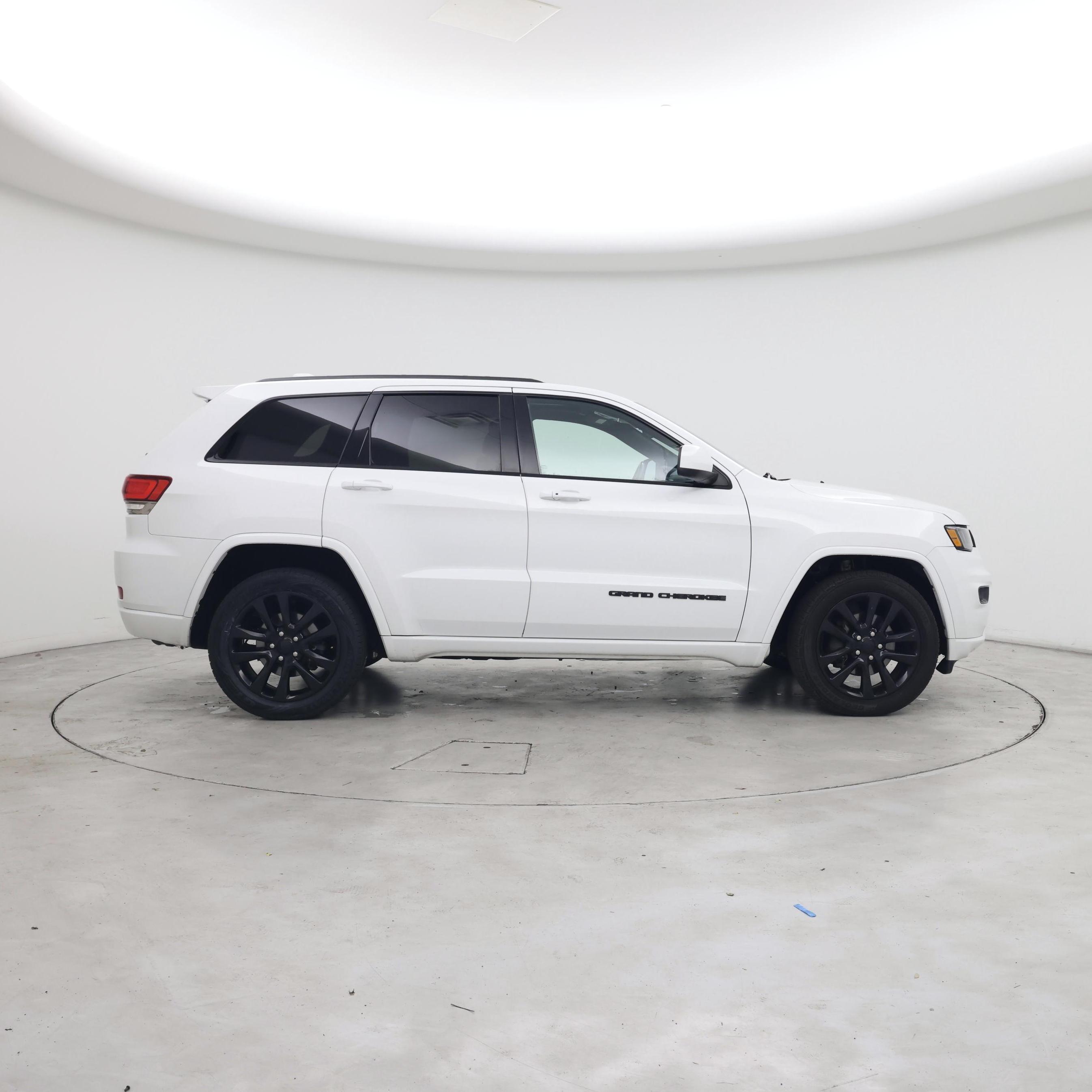 Thumbnail: 2019 Jeep Grand Cherokee - 7