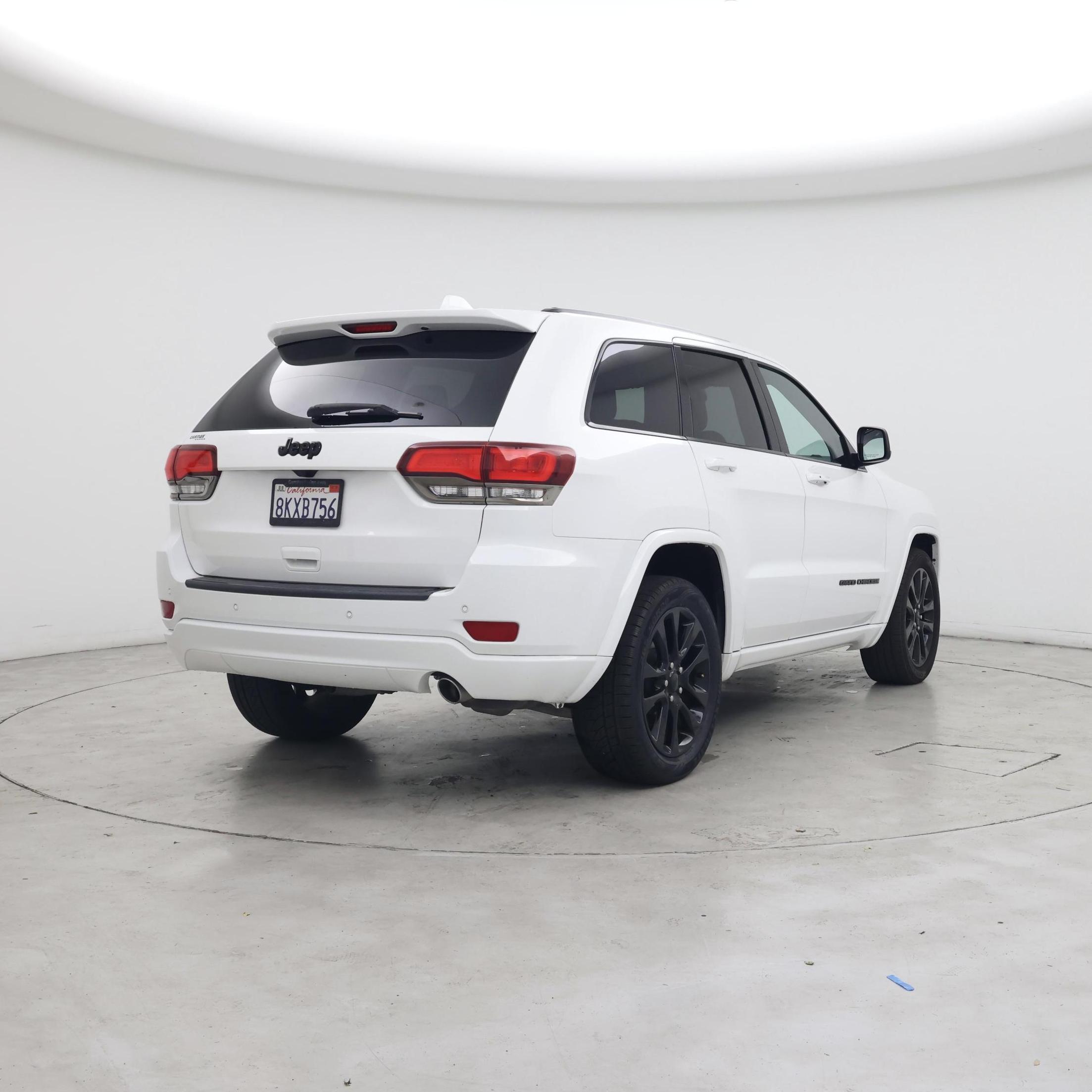 Thumbnail: 2019 Jeep Grand Cherokee - 8