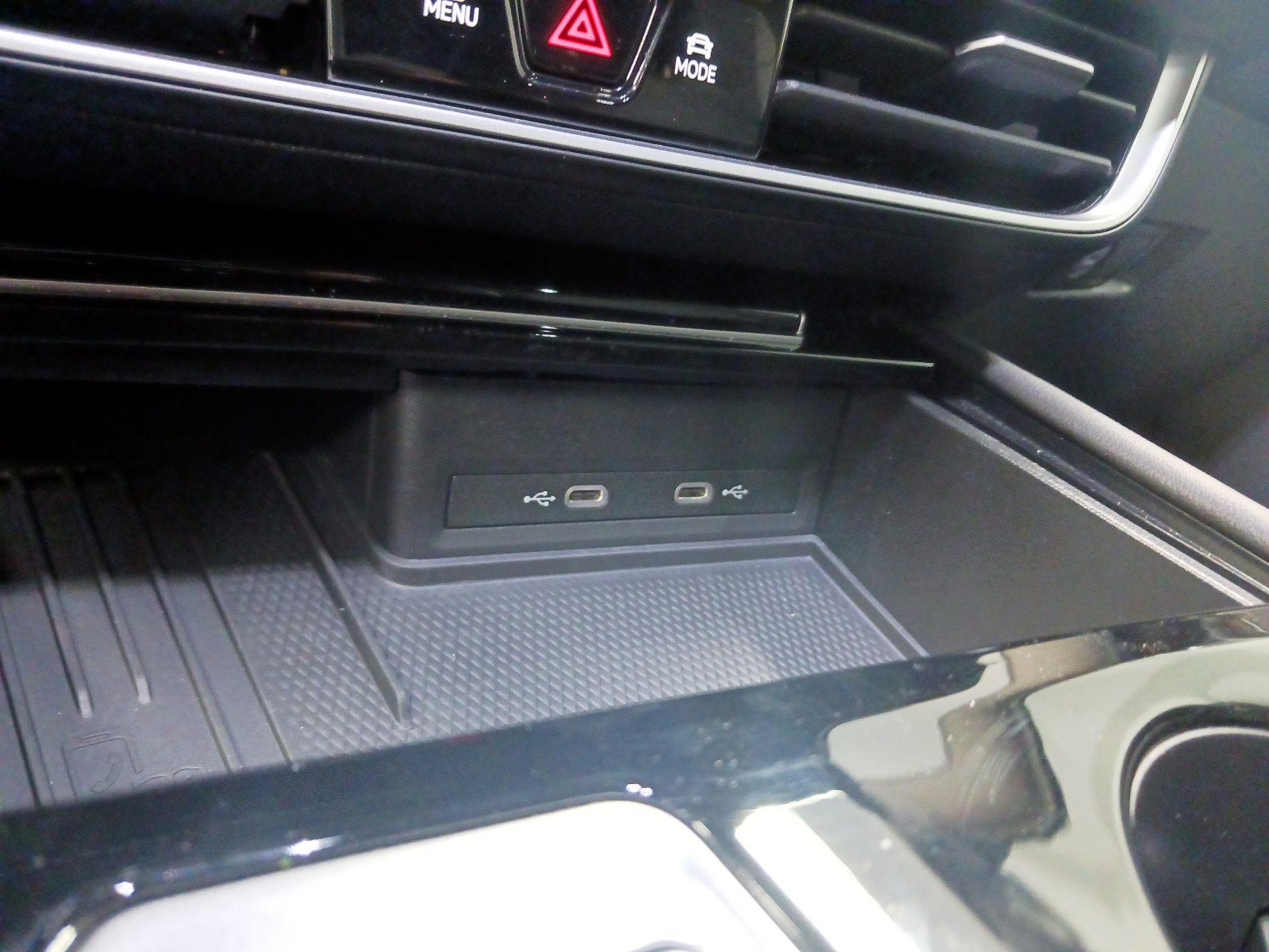 Thumbnail: 2025 Volkswagen Atlas - 17