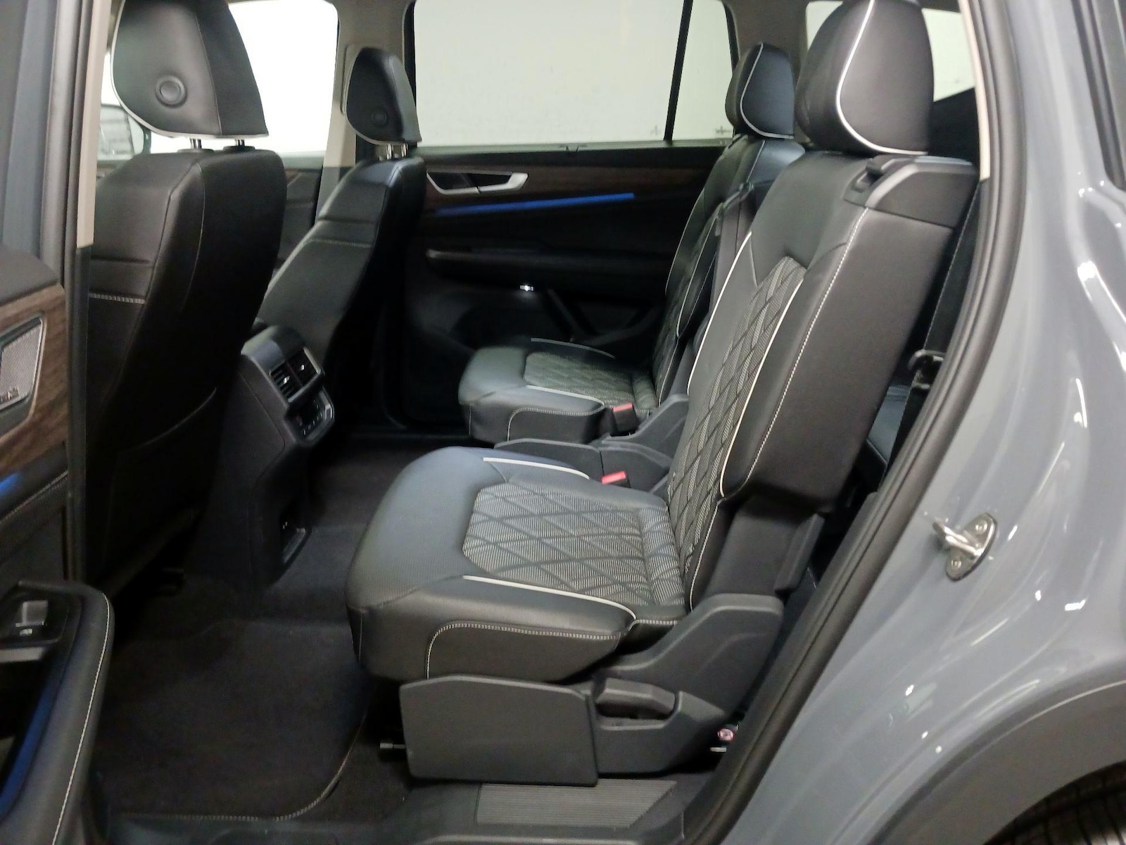 2025 Volkswagen Atlas 21