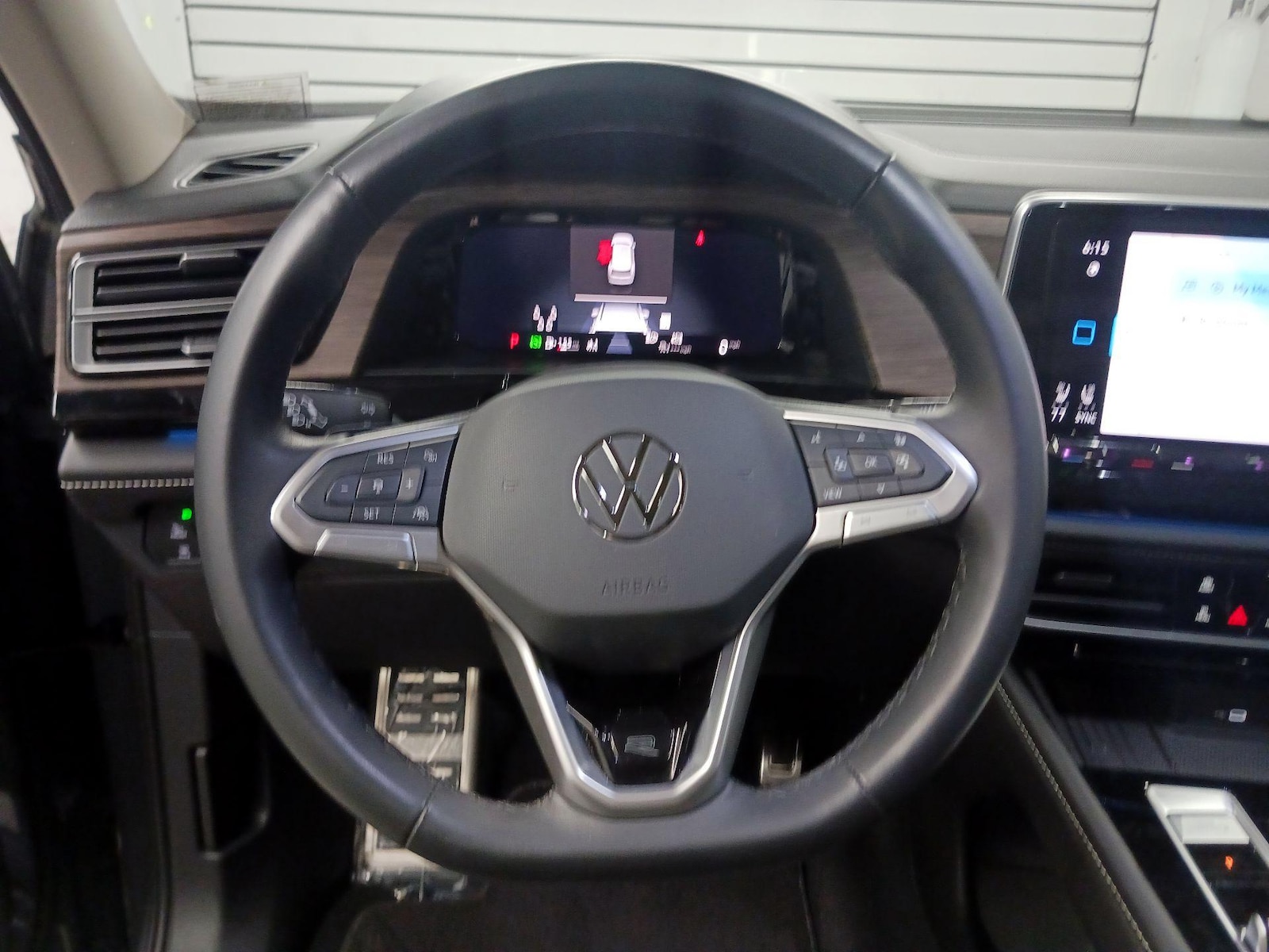 2025 Volkswagen Atlas 10