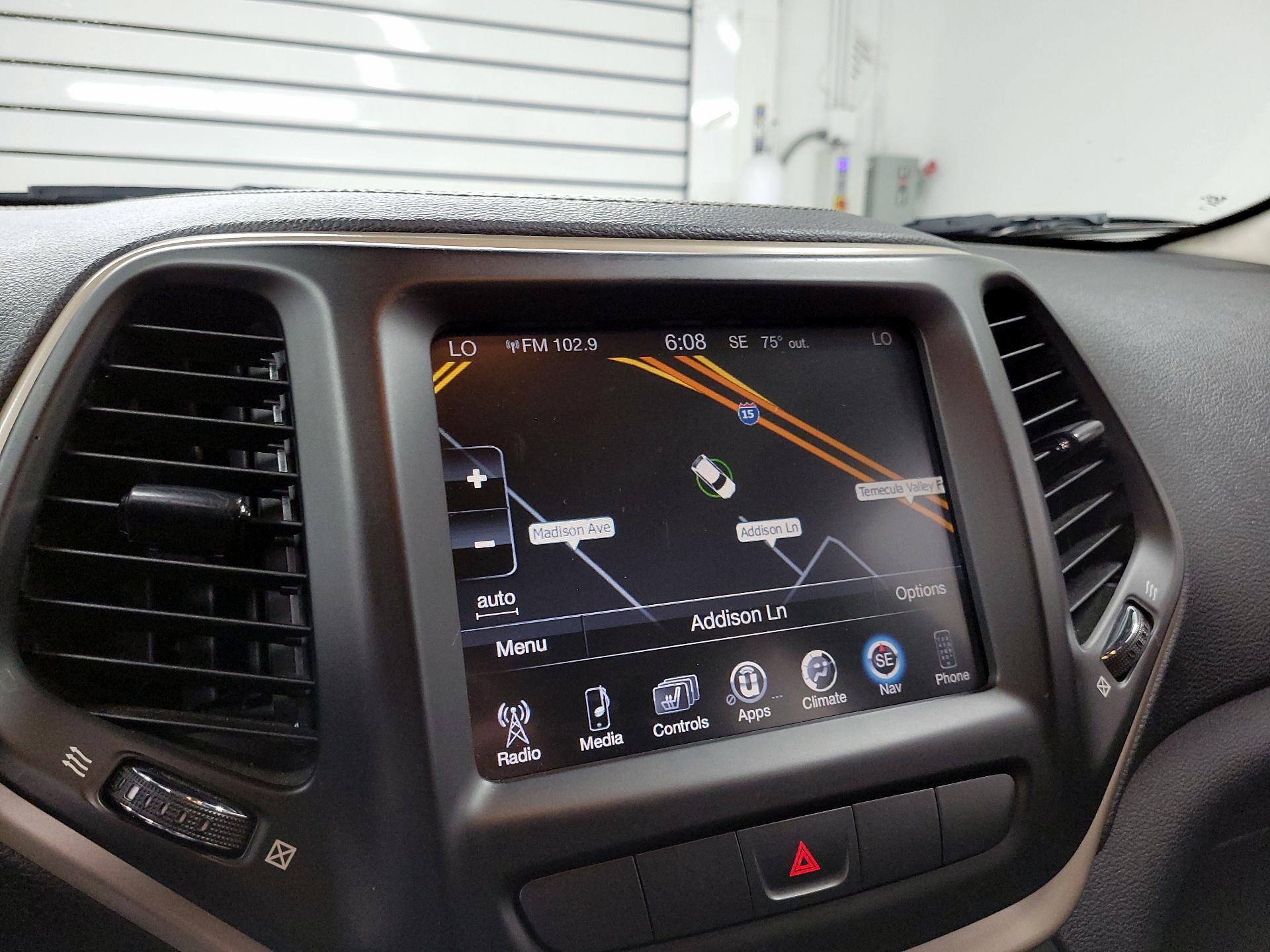 Thumbnail: 2014 Jeep Cherokee - 14