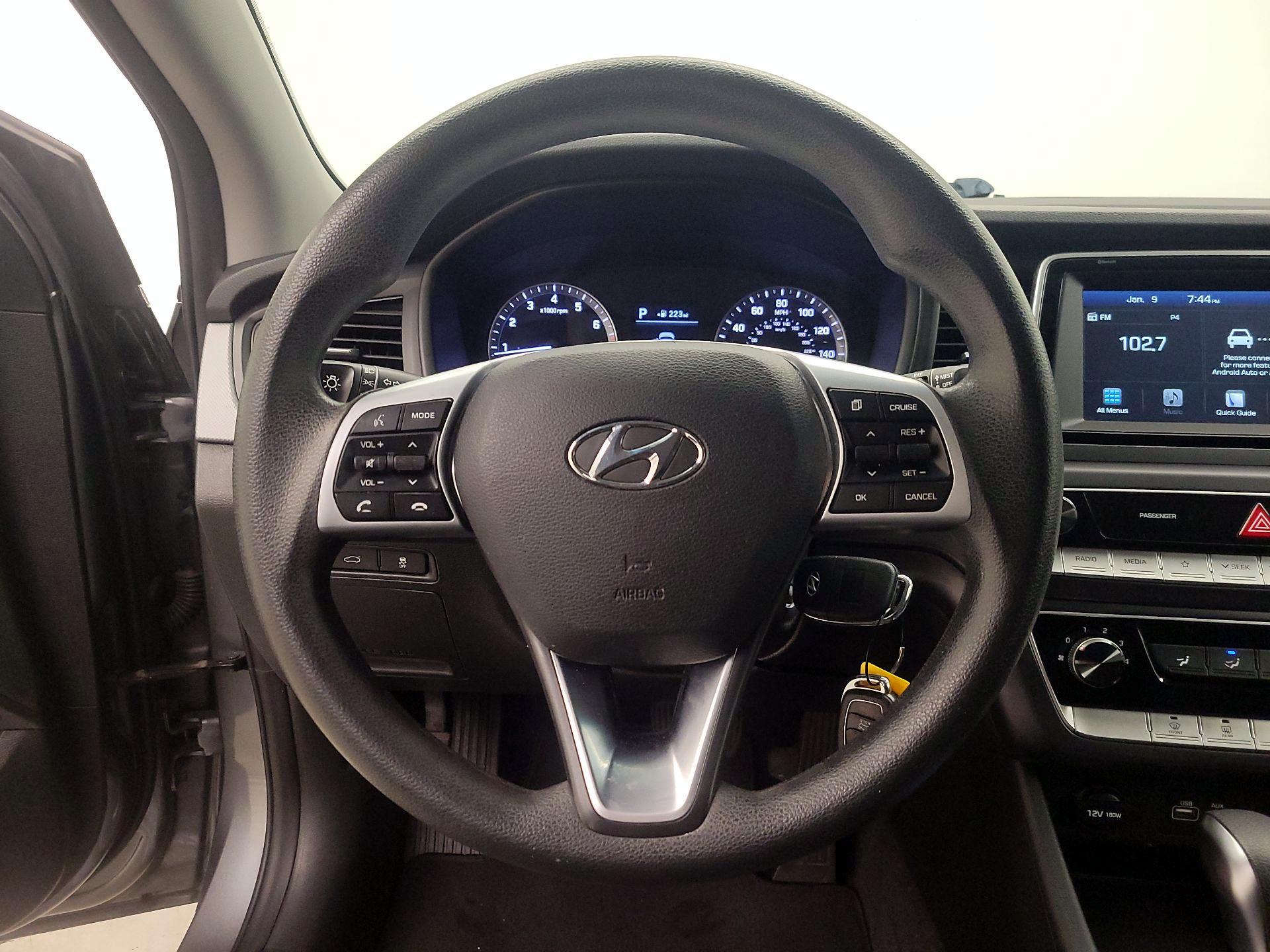 Thumbnail: 2019 Hyundai Sonata - 10