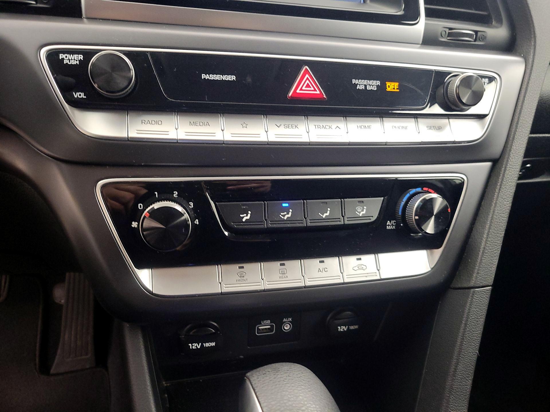 Thumbnail: 2019 Hyundai Sonata - 16