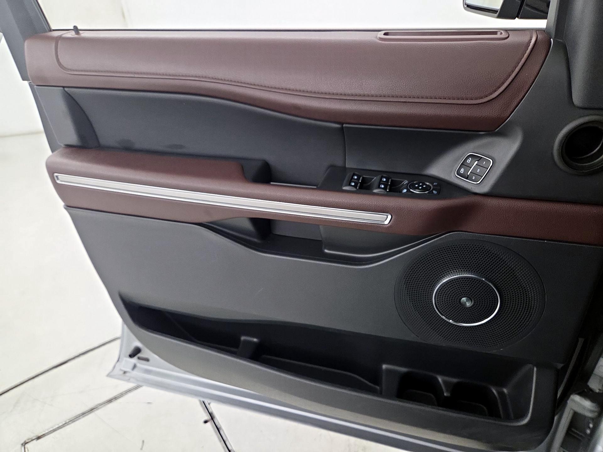 Thumbnail: 2024 Ford Expedition MAX - 12