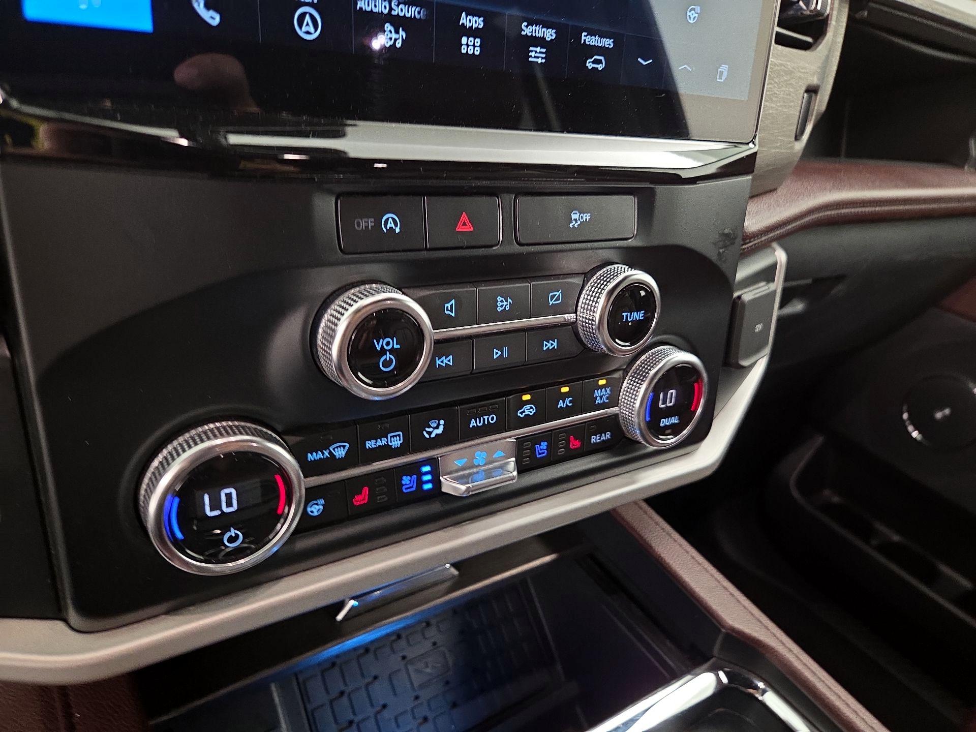 Thumbnail: 2024 Ford Expedition MAX - 17