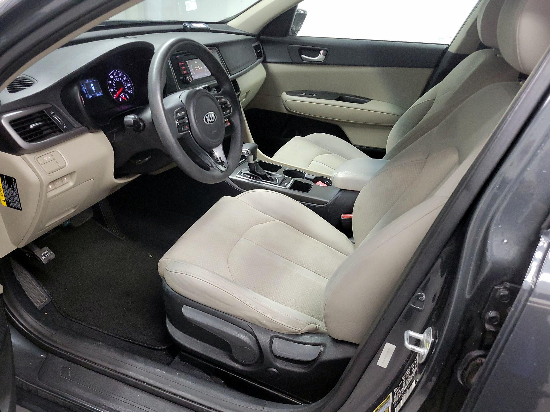 Thumbnail: 2016 Kia Optima - 11