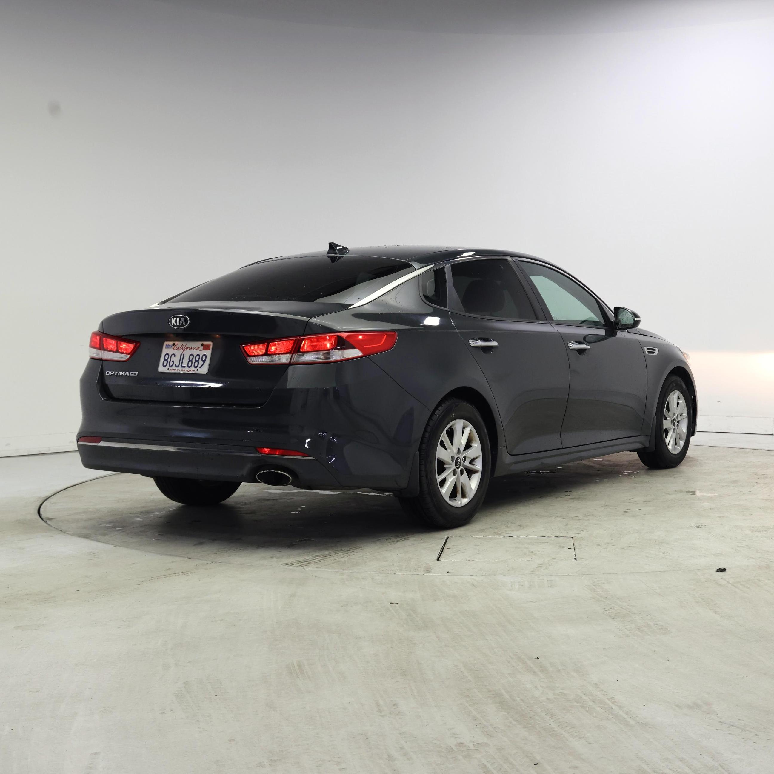 Thumbnail: 2016 Kia Optima - 8