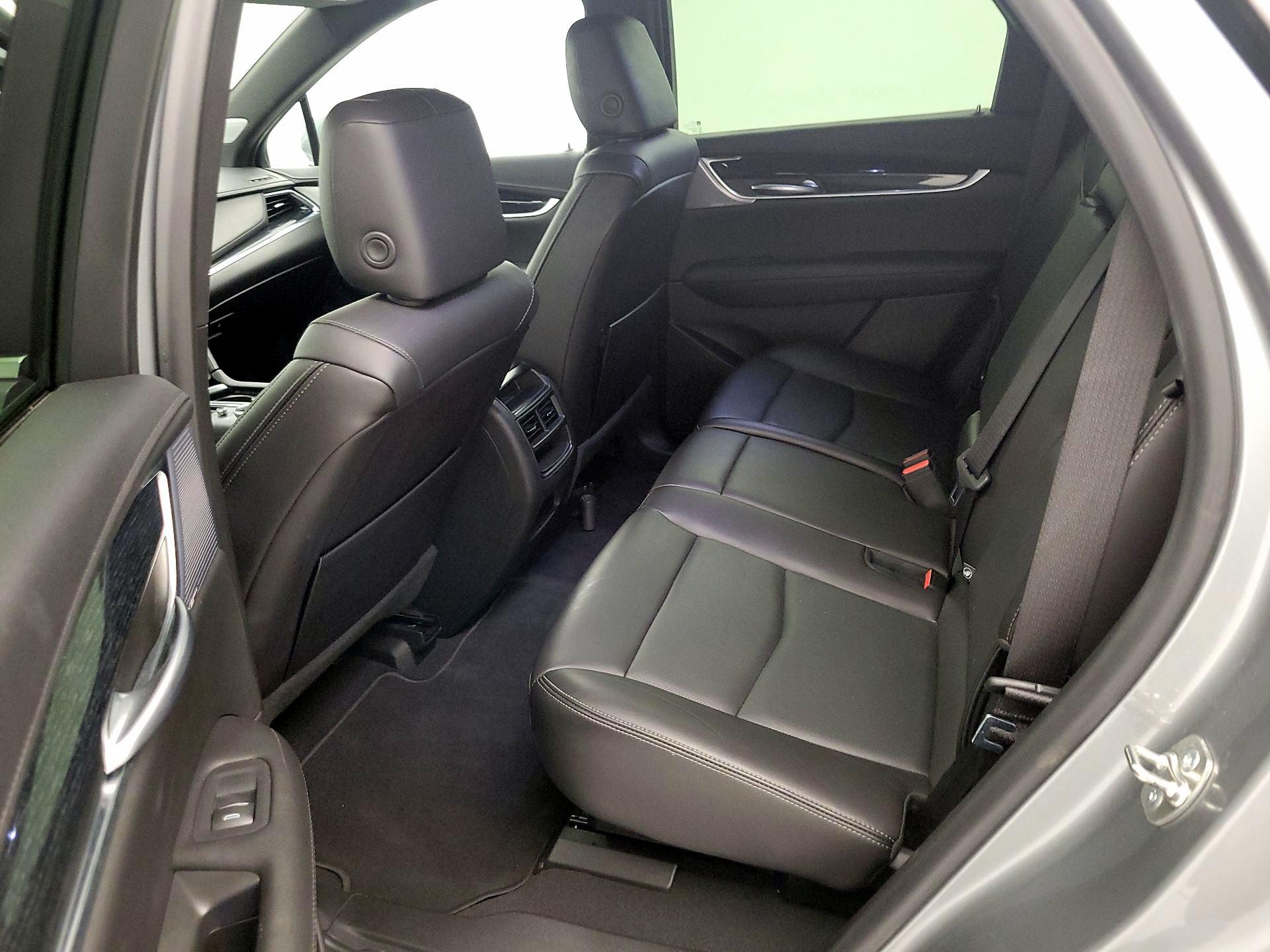 Thumbnail: 2025 Cadillac XT5 - 18