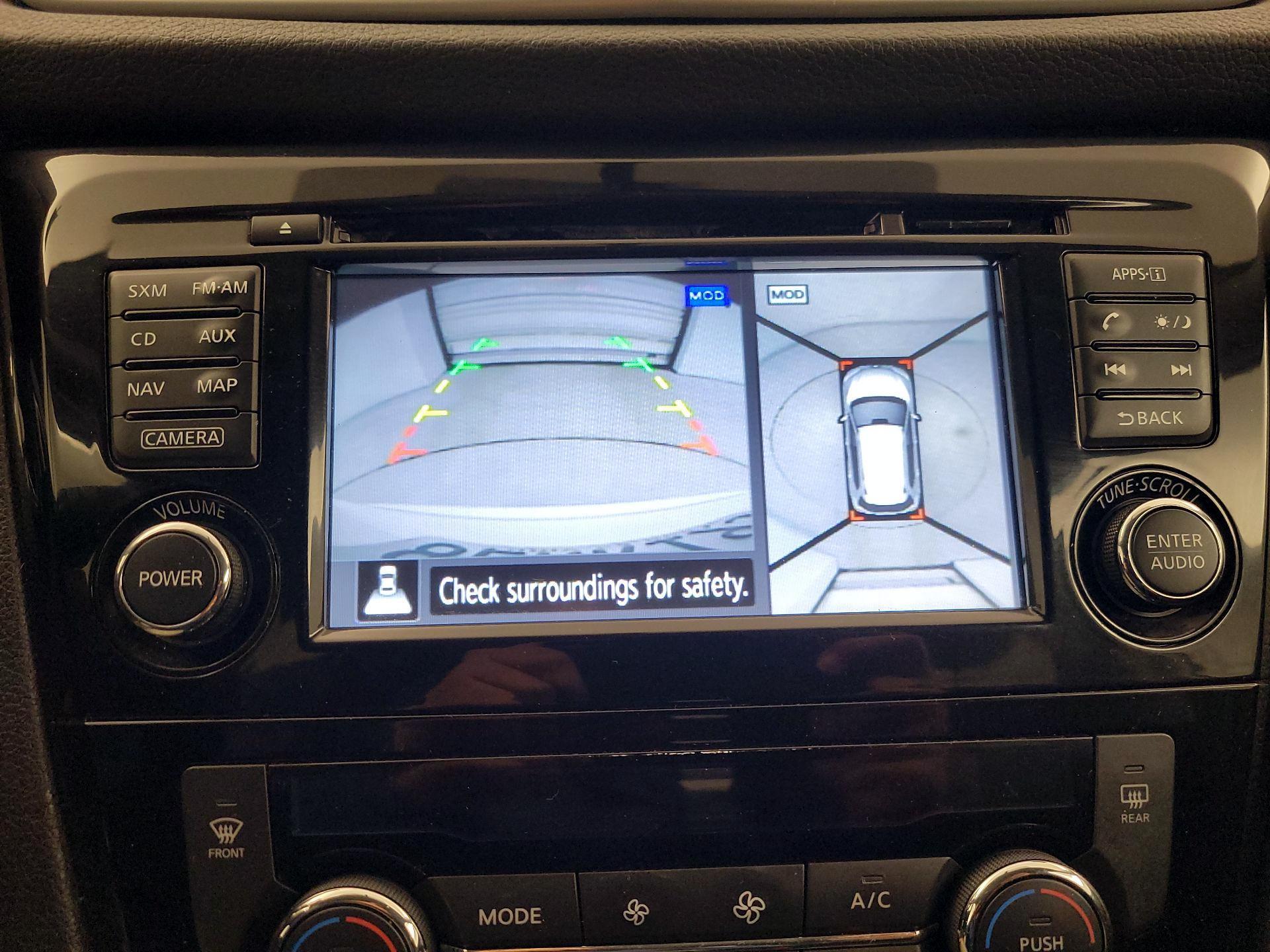 Thumbnail: 2015 Nissan Rogue - 15