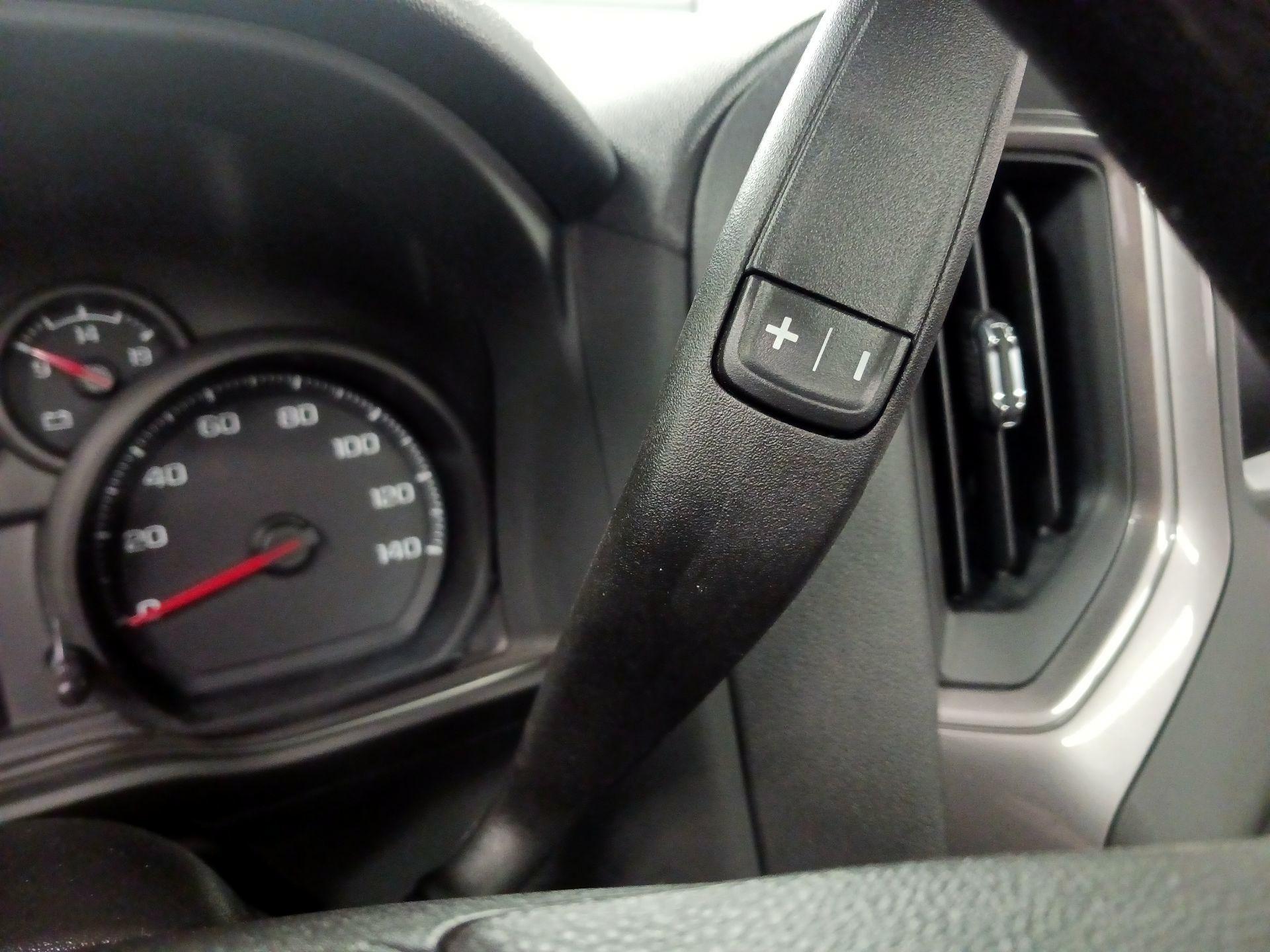 Thumbnail: 2025 Chevrolet Silverado 1500 - 15