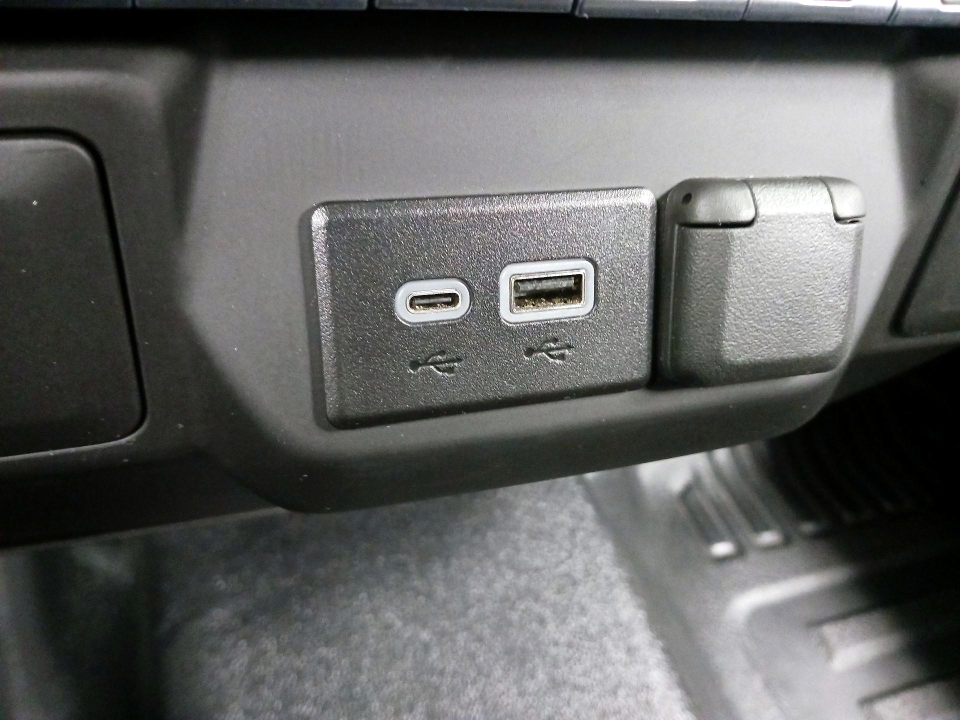 Thumbnail: 2025 Chevrolet Silverado 1500 - 16