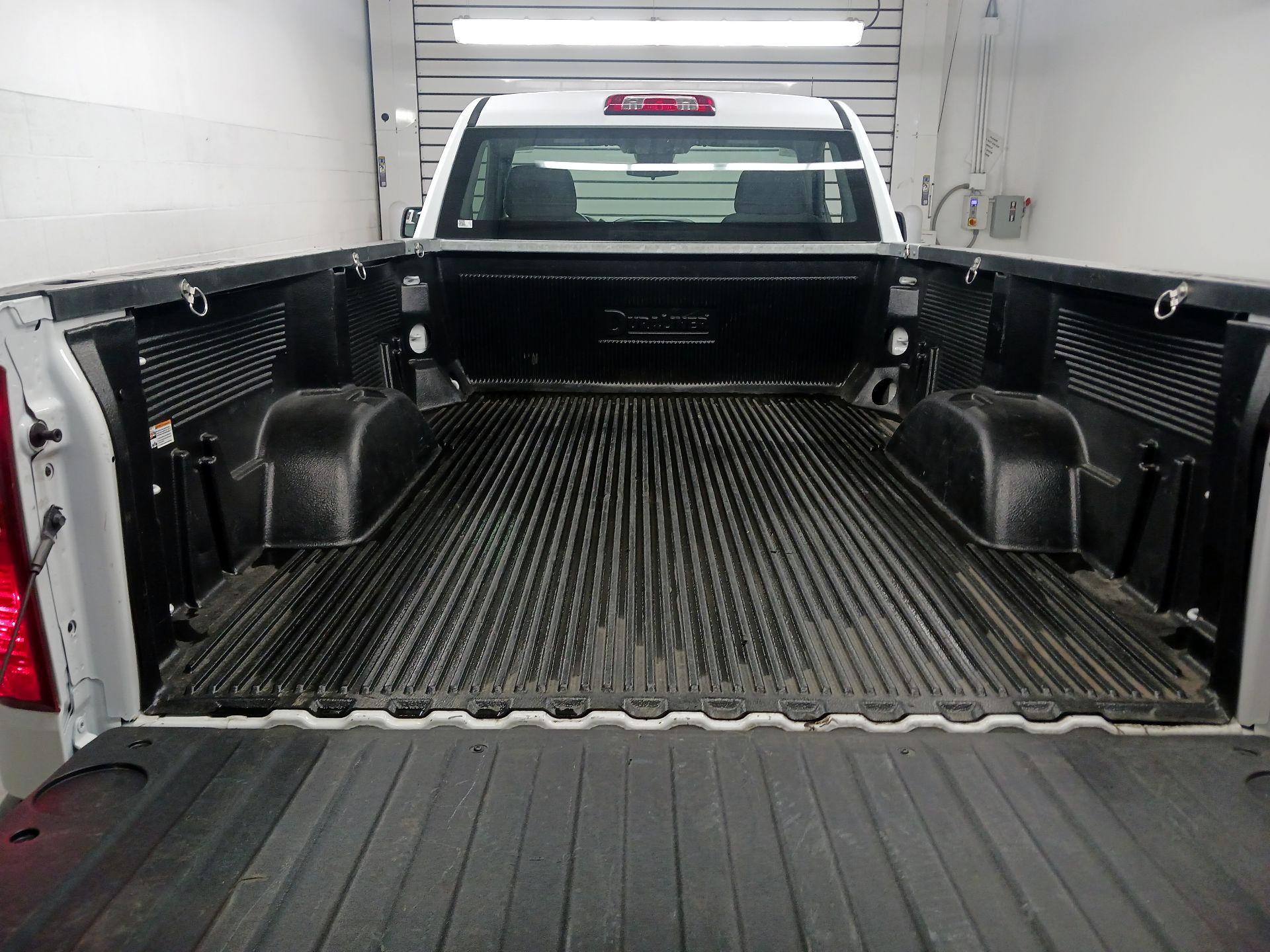 Thumbnail: 2025 Chevrolet Silverado 1500 - 17