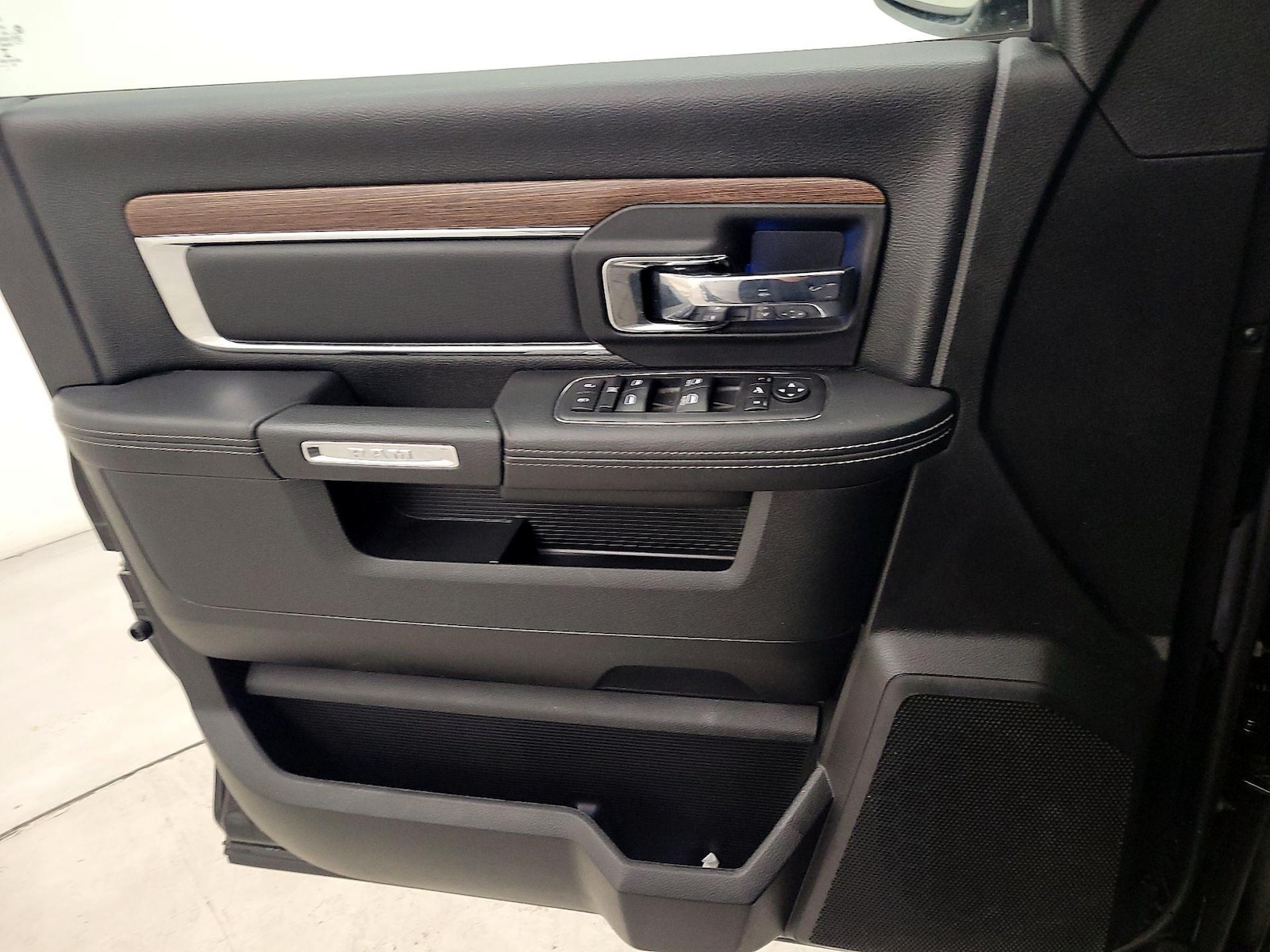 2019 RAM Ram 1500 Classic Laramie - Photo 13