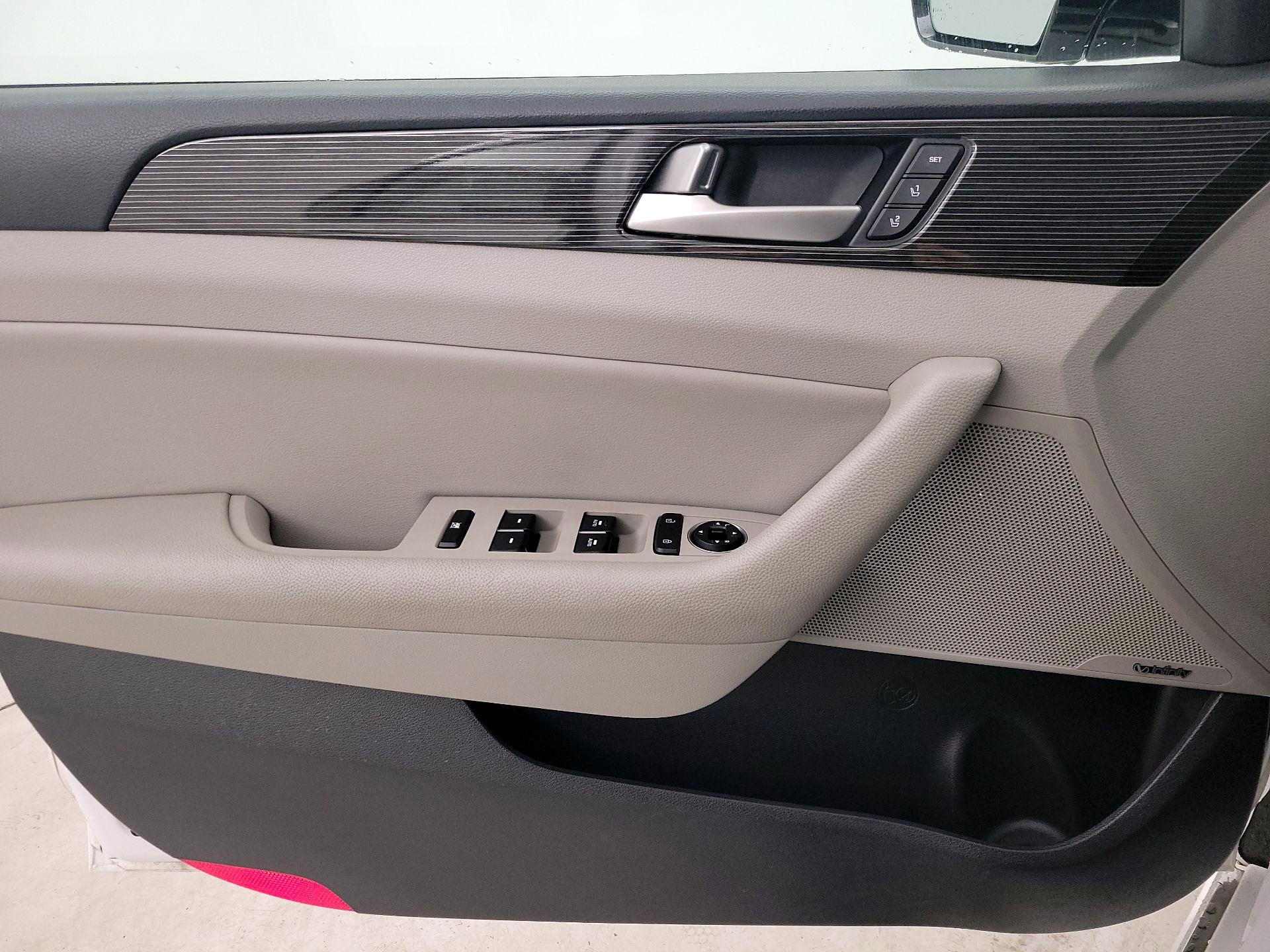 Thumbnail: 2018 Hyundai Sonata - 12