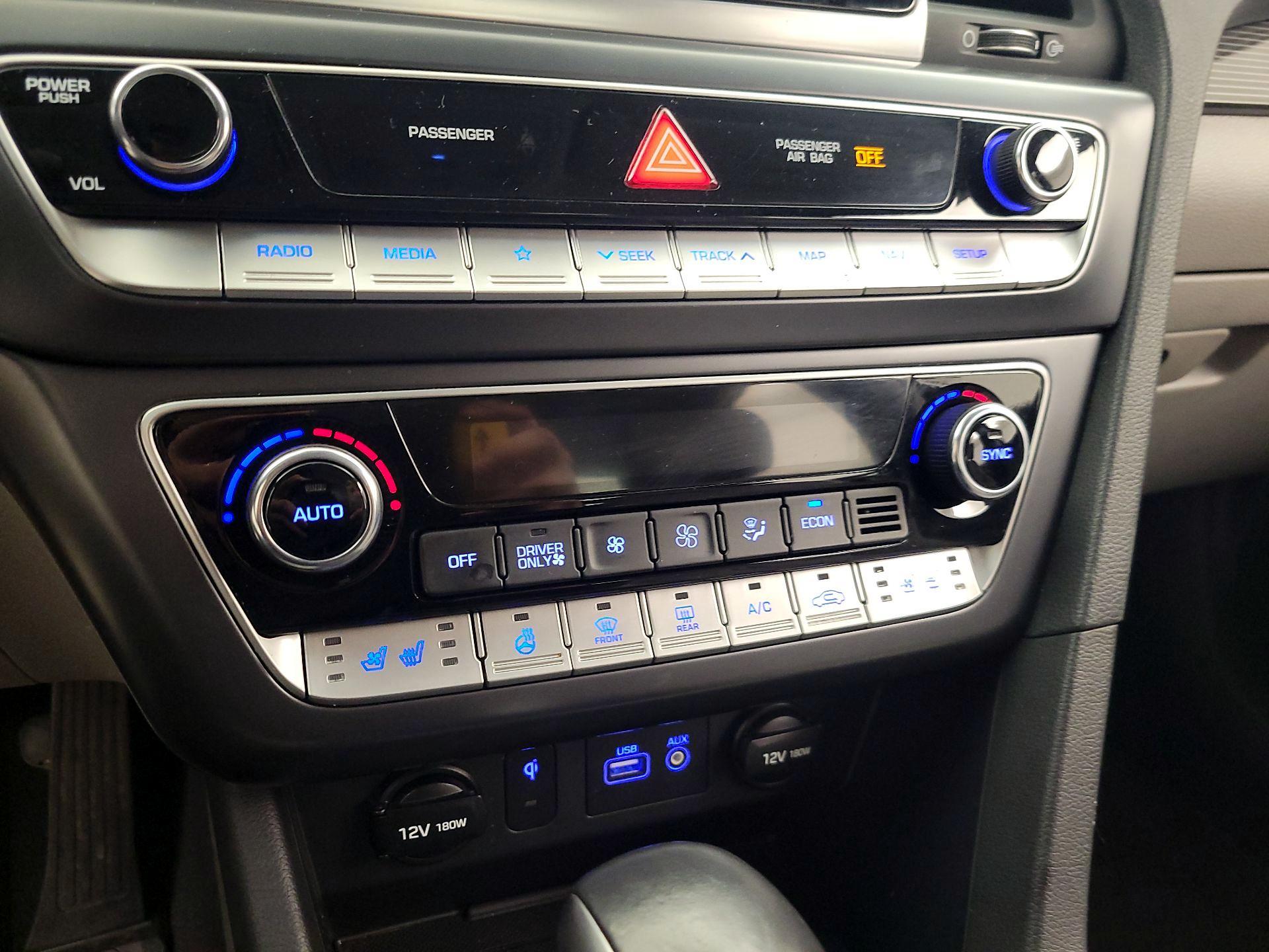 Thumbnail: 2018 Hyundai Sonata - 17