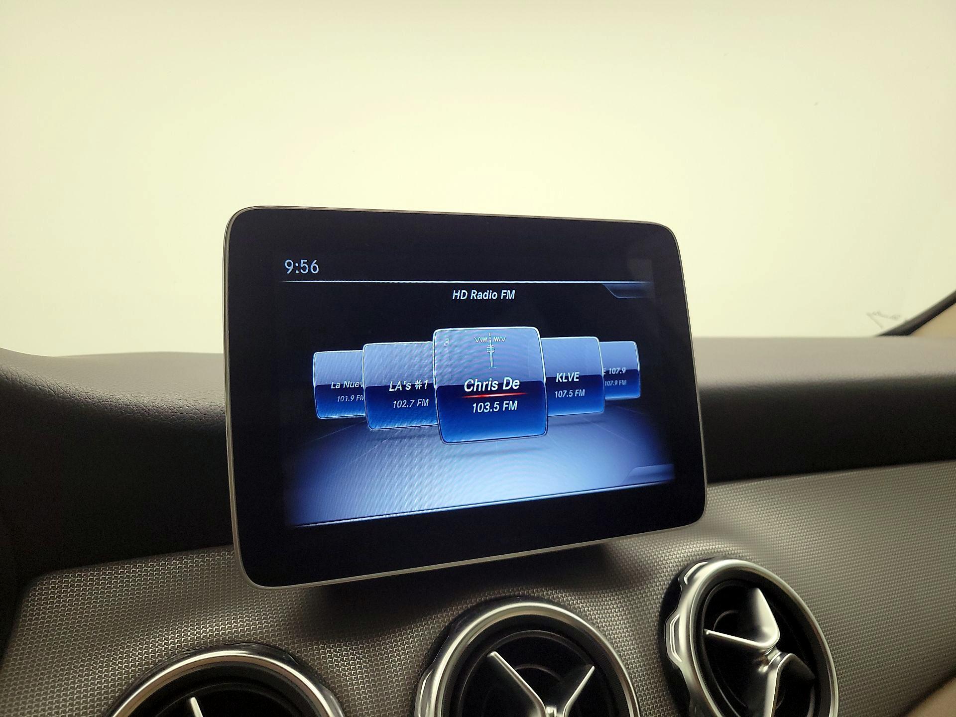 Thumbnail: 2020 Mercedes-Benz GLA - 16