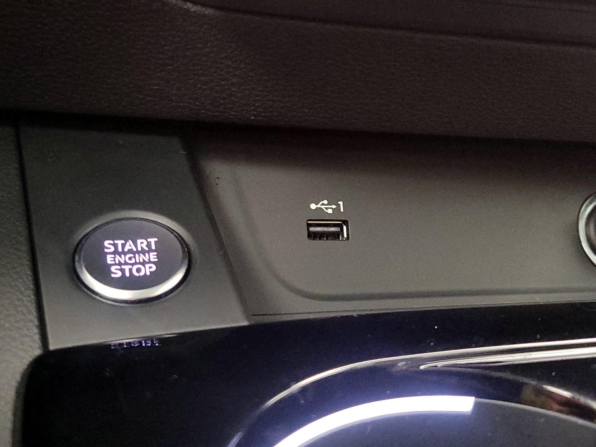 Thumbnail: 2023 Audi A4 - 19