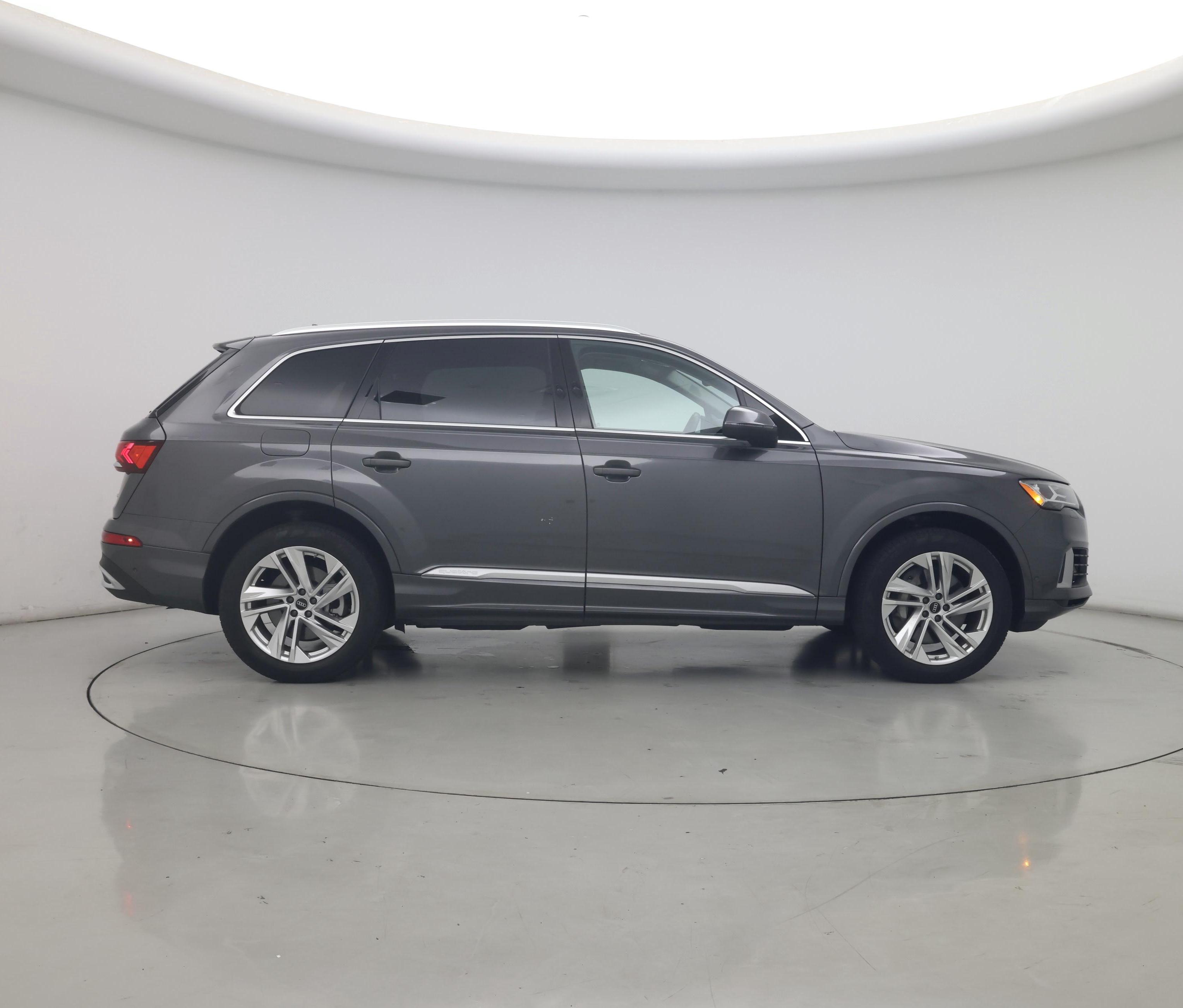 Thumbnail: 2023 Audi Q7 - 7