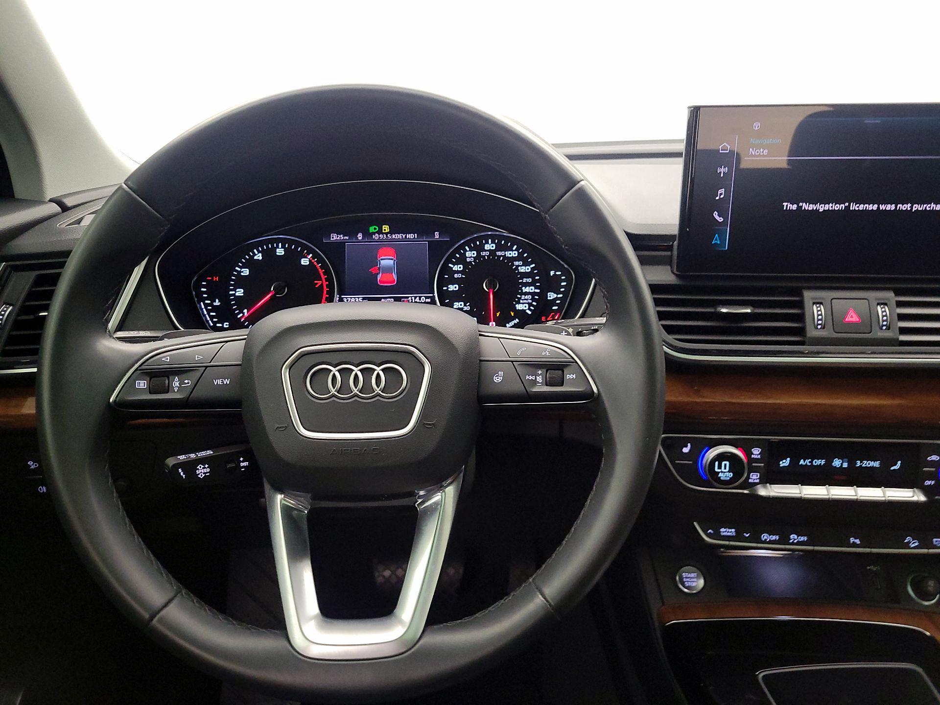 Thumbnail: 2023 Audi Q5 - 10