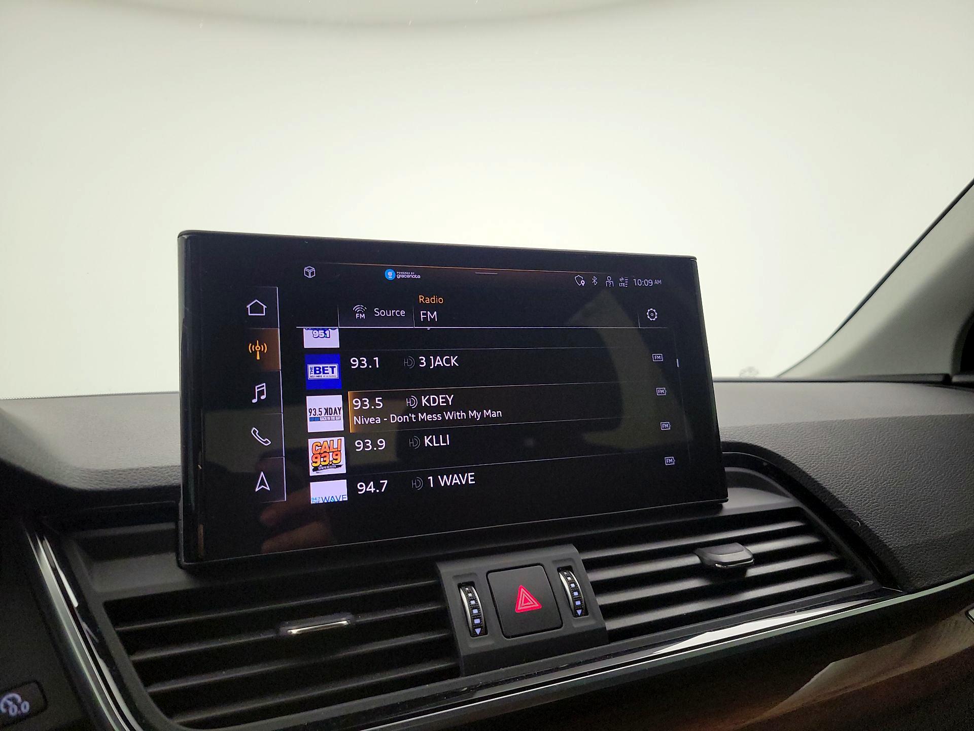 Thumbnail: 2023 Audi Q5 - 16