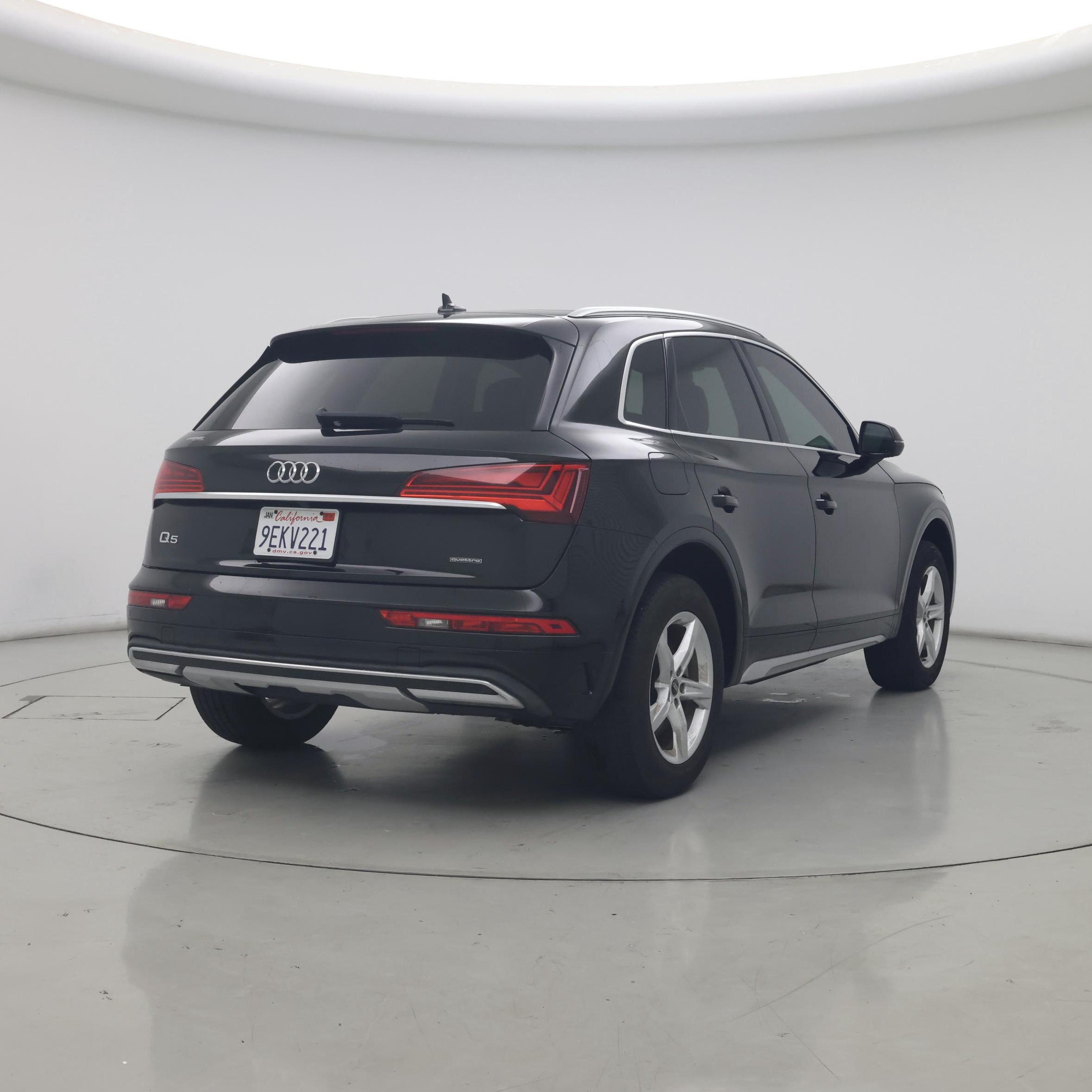 Thumbnail: 2023 Audi Q5 - 8