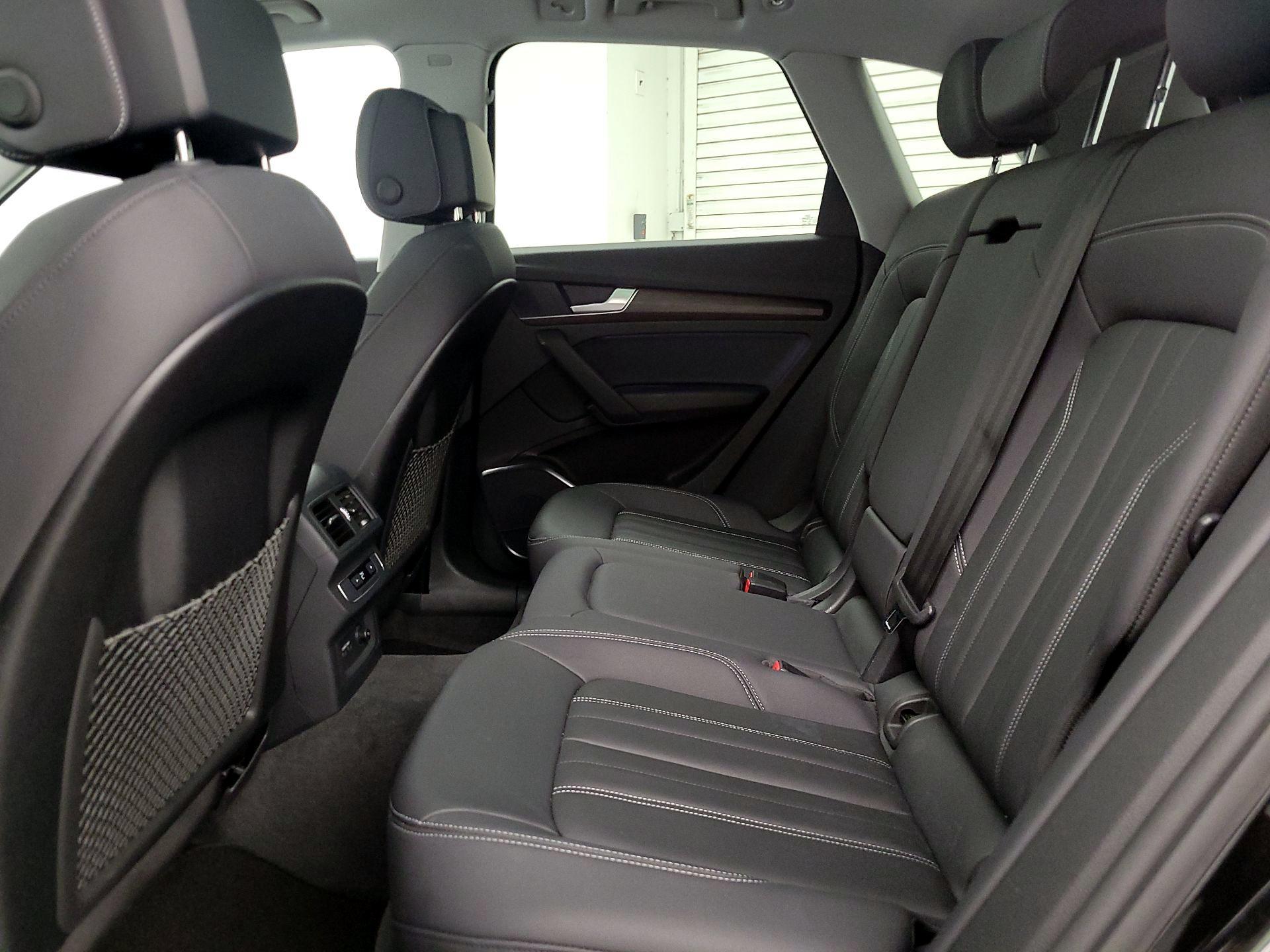 Thumbnail: 2023 Audi Q5 - 20