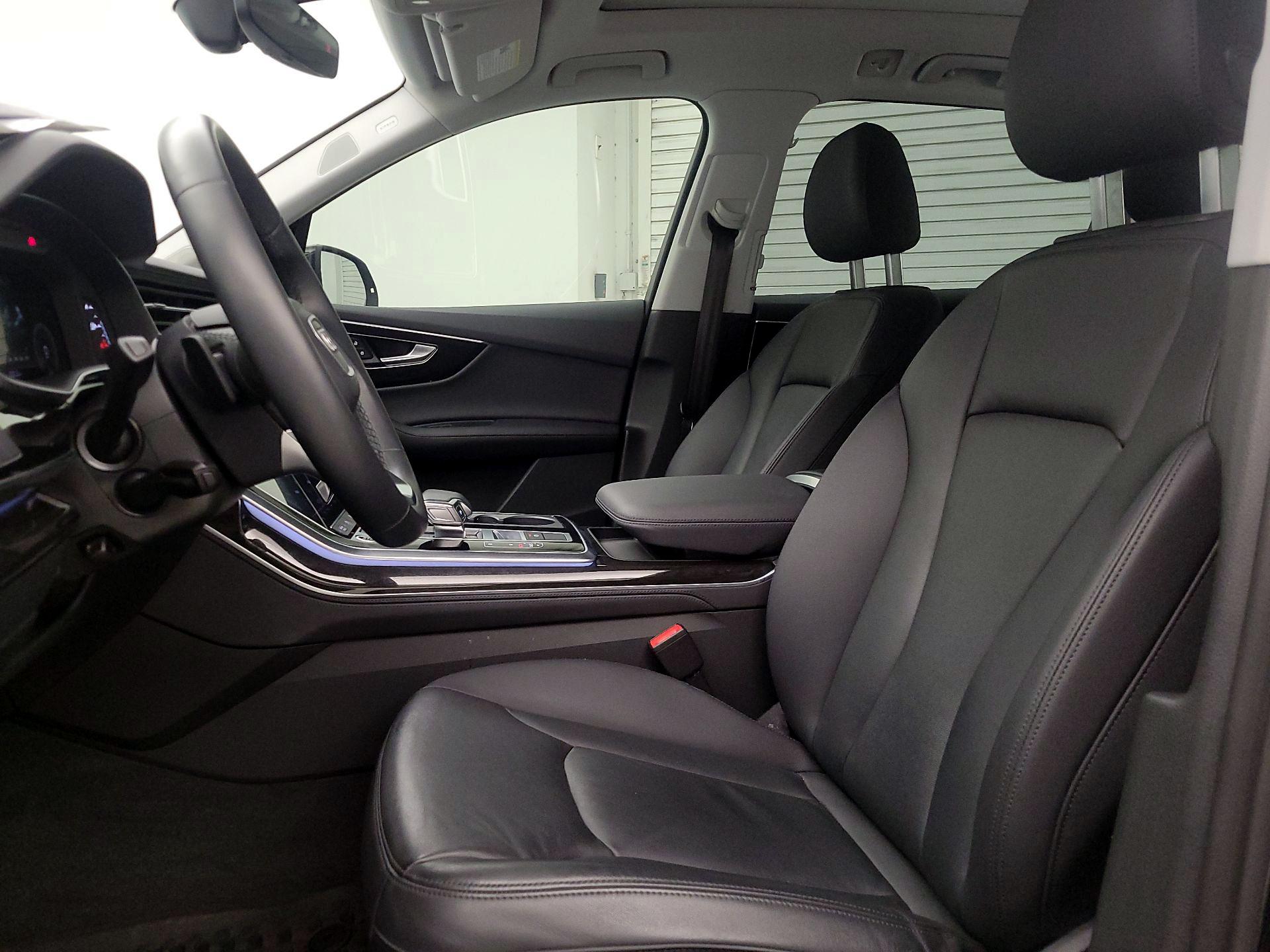 Thumbnail: 2023 Audi Q7 - 11