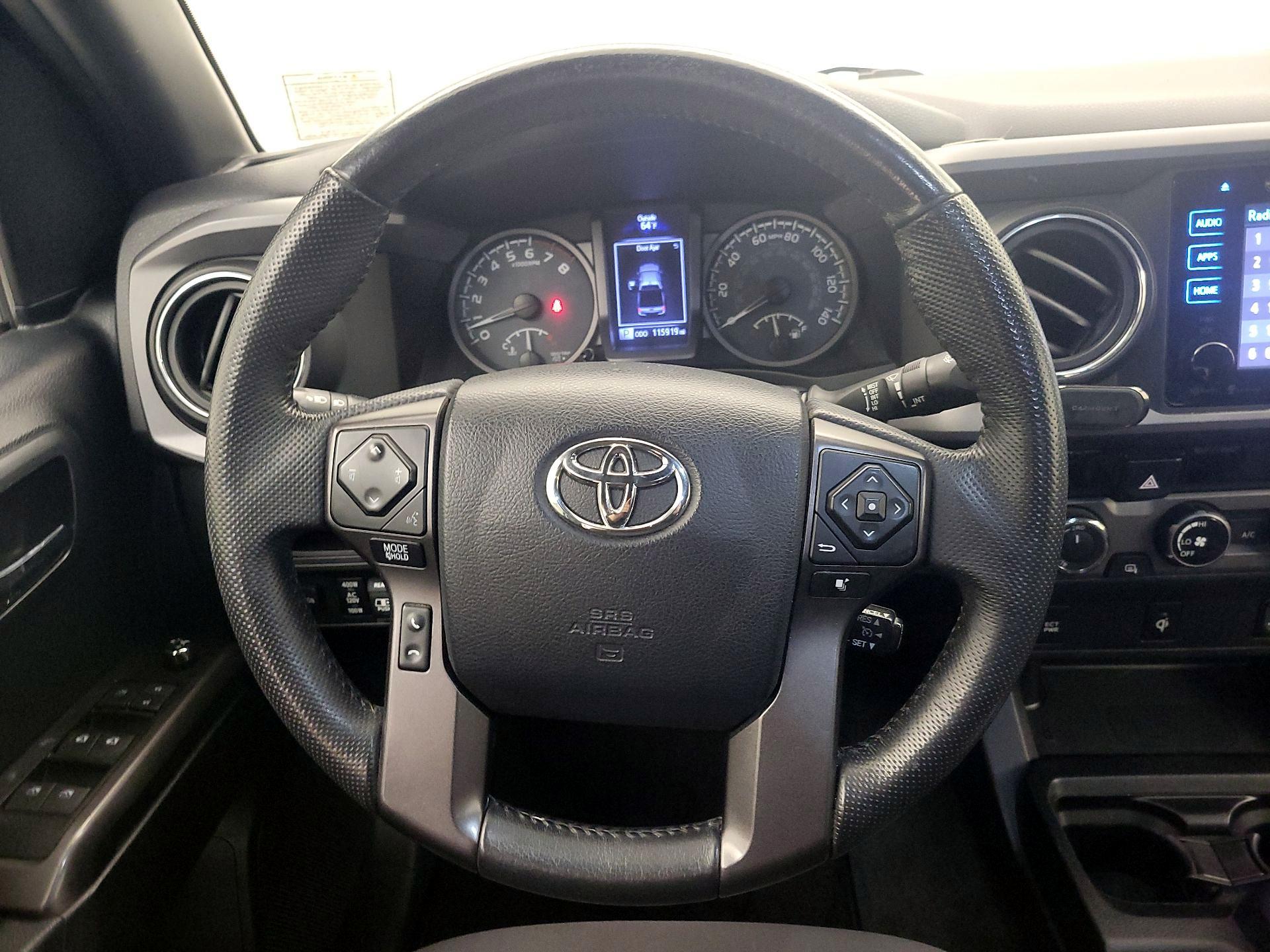 Thumbnail: 2017 Toyota Tacoma - 10