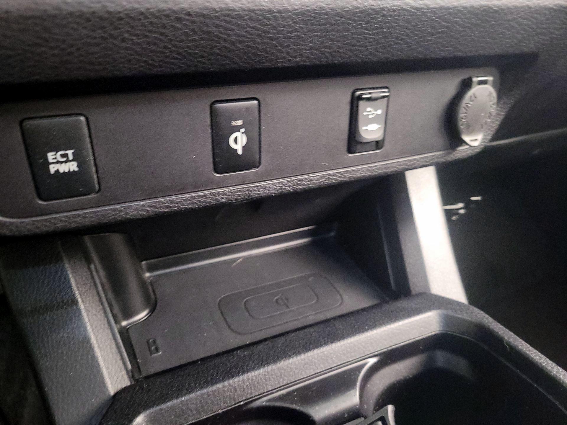 Thumbnail: 2017 Toyota Tacoma - 18