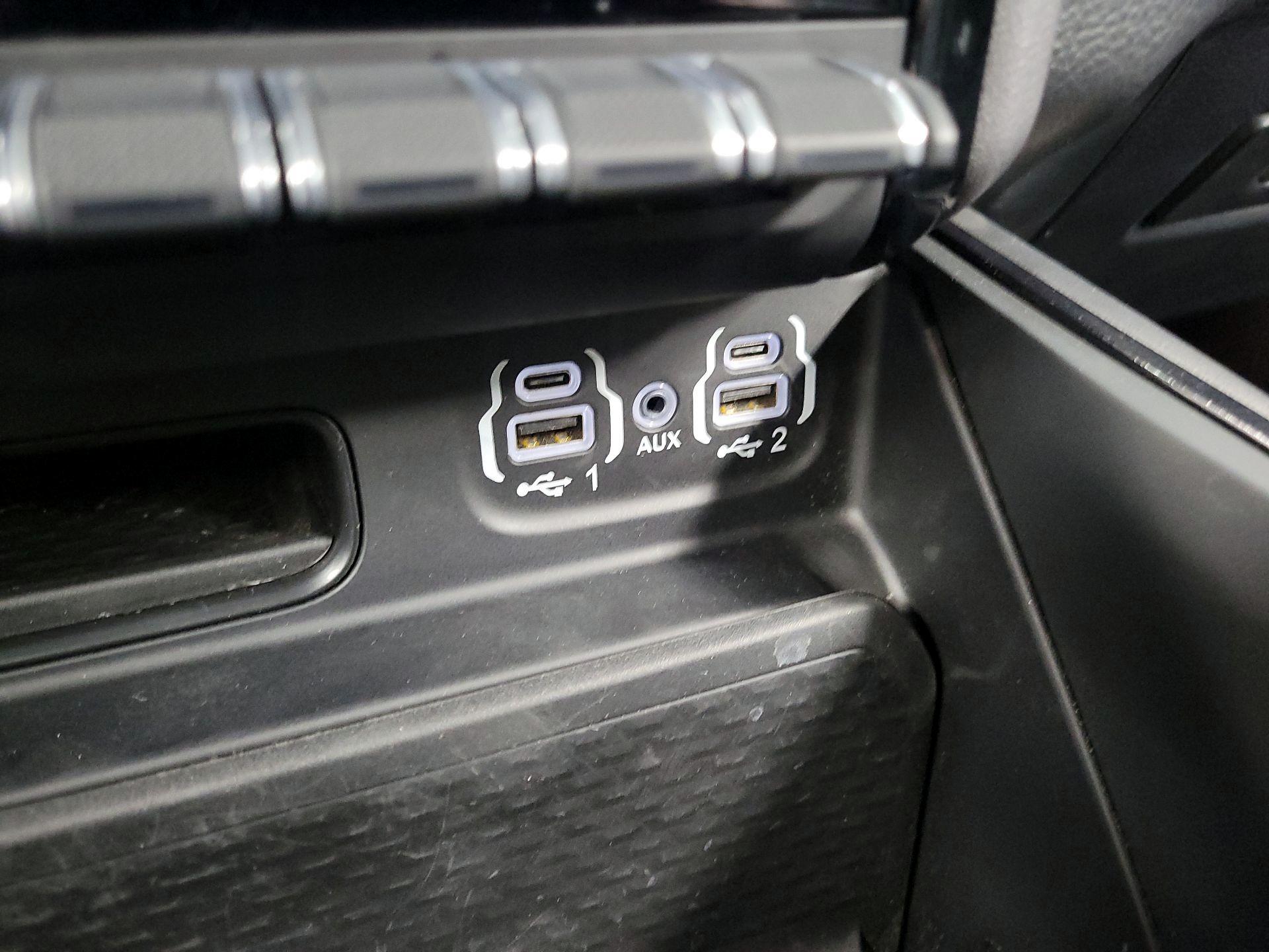 Thumbnail: 2024 RAM 1500 - 19