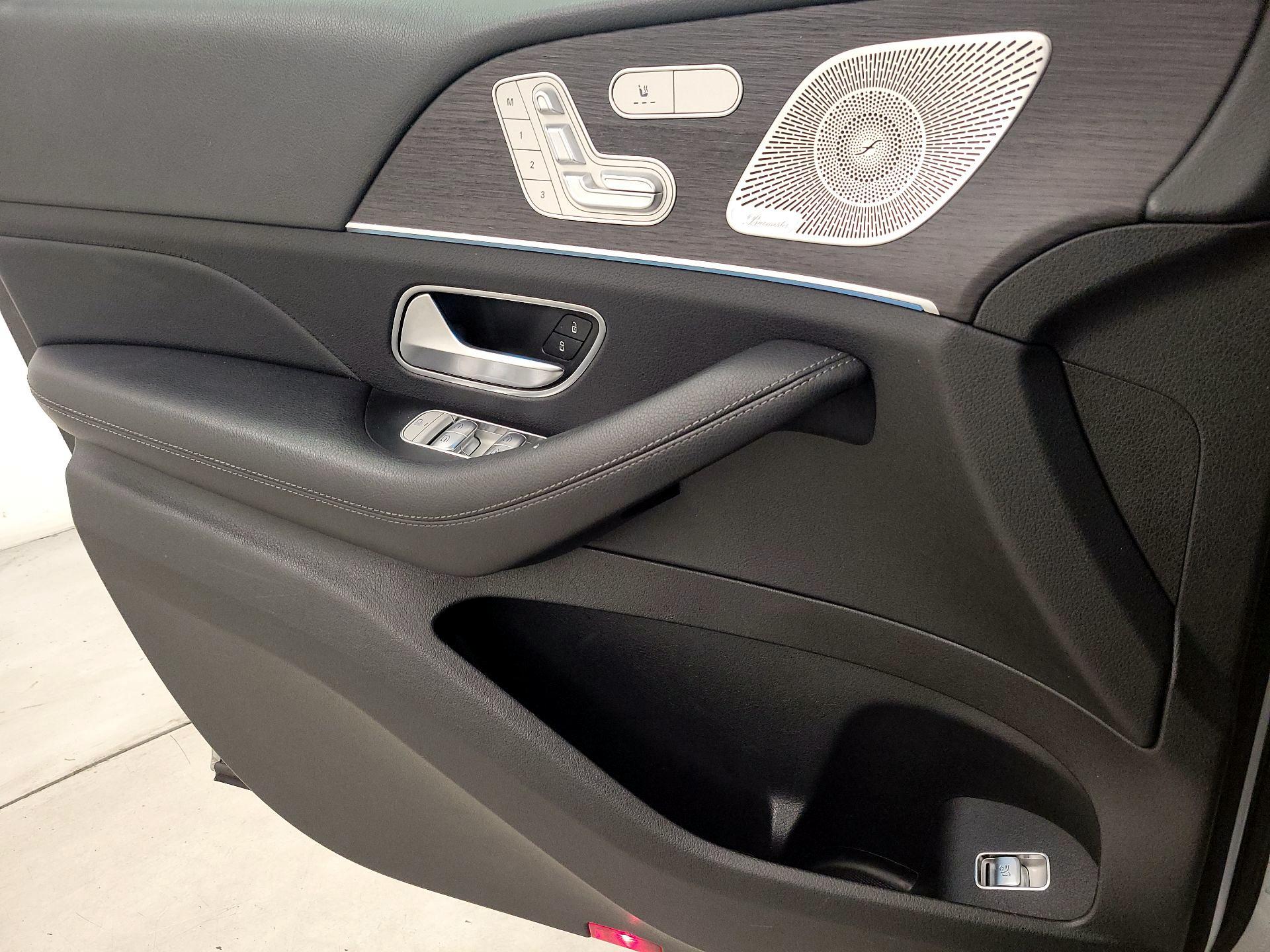 Thumbnail: 2020 Mercedes-Benz GLE - 12