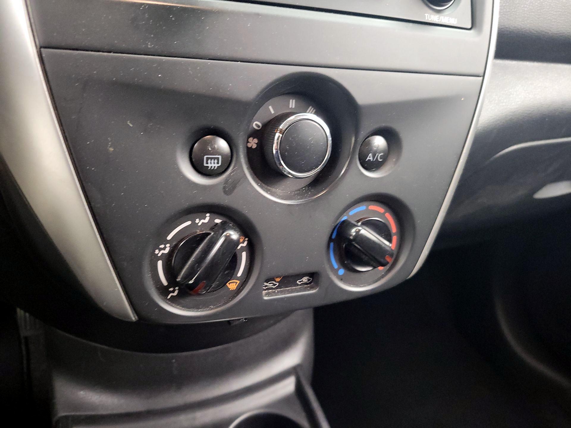 Thumbnail: 2016 Nissan Versa - 15