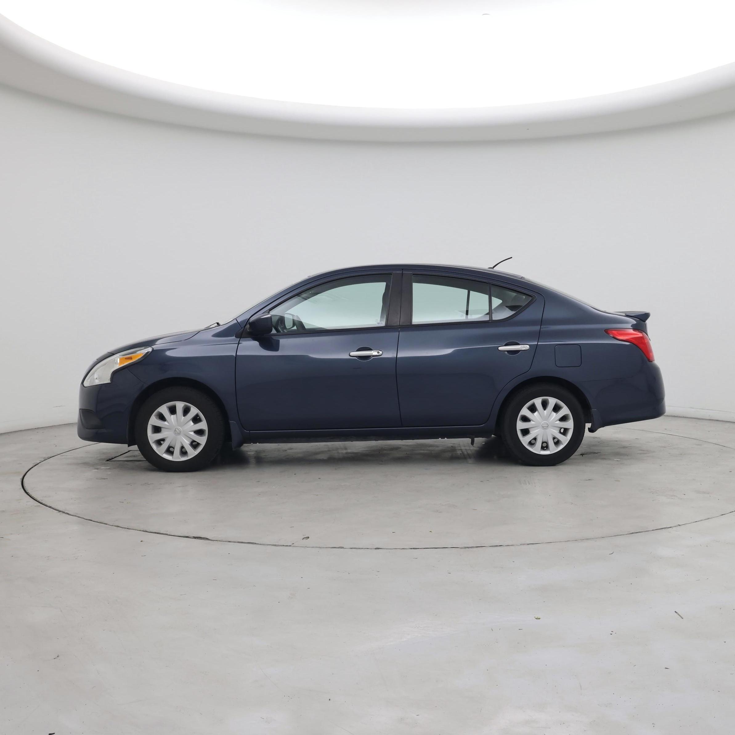 Thumbnail: 2016 Nissan Versa - 3