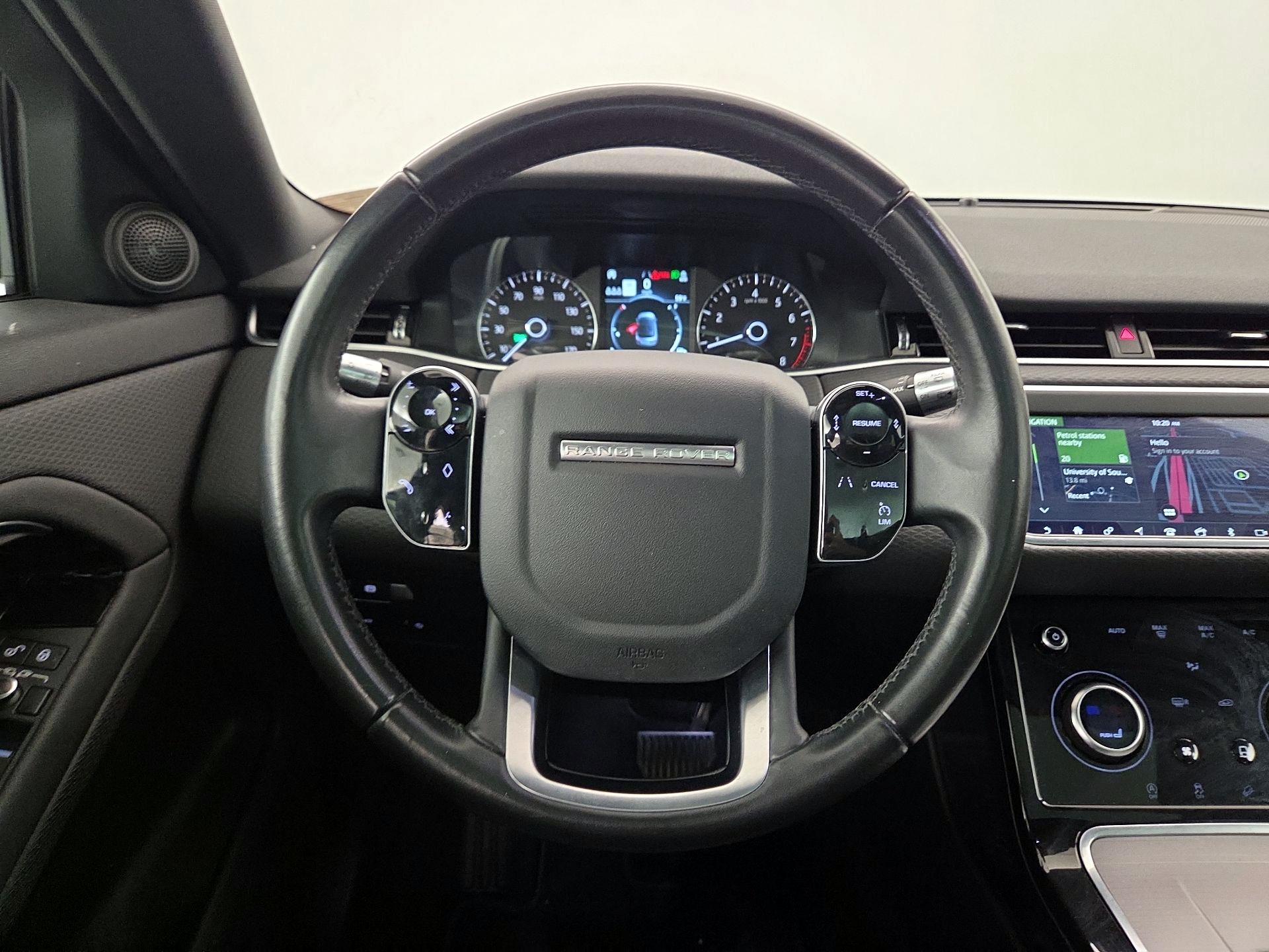 Thumbnail: 2020 Land Rover Range Rover Evoque - 10