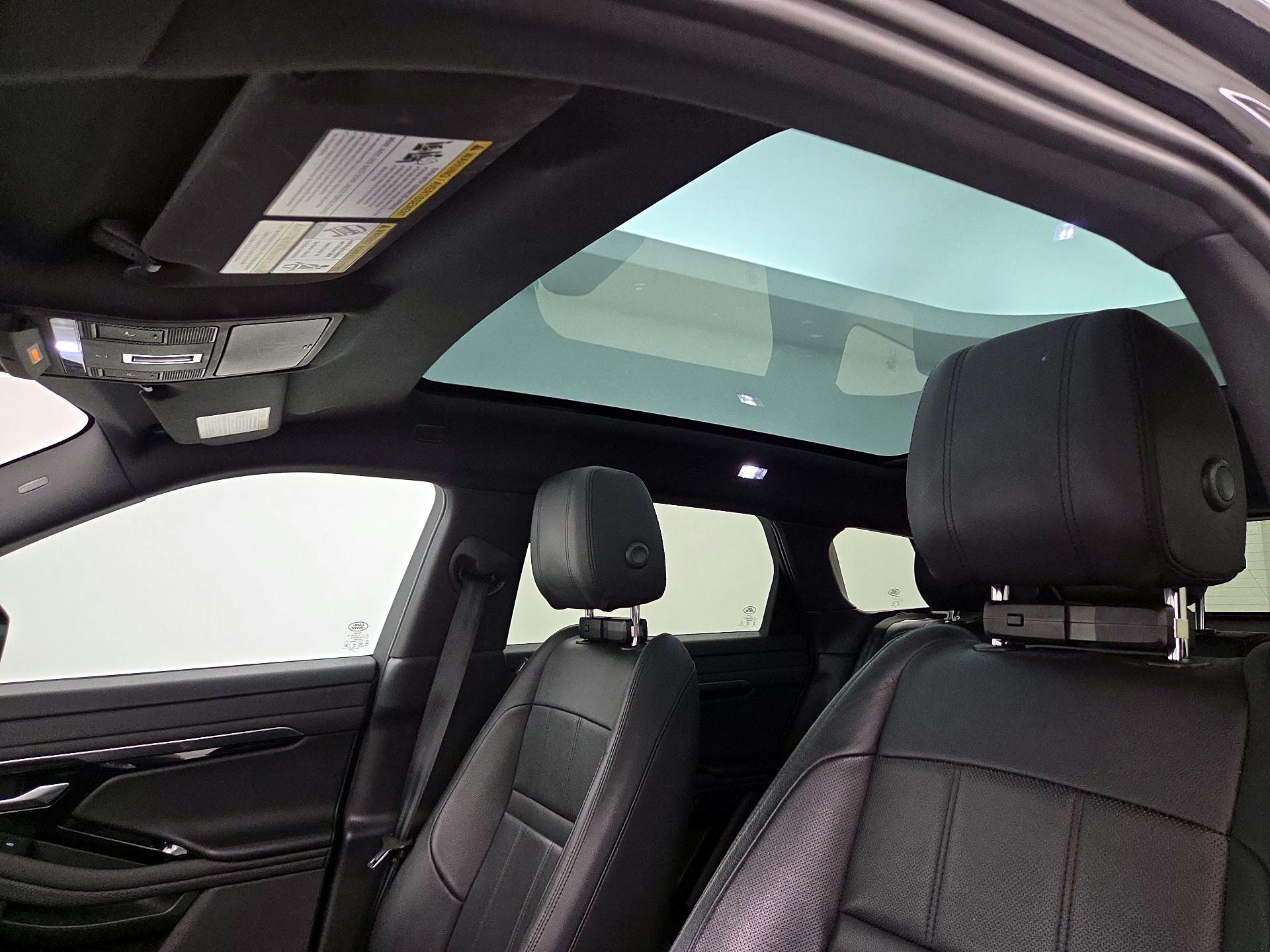 Thumbnail: 2020 Land Rover Range Rover Evoque - 20