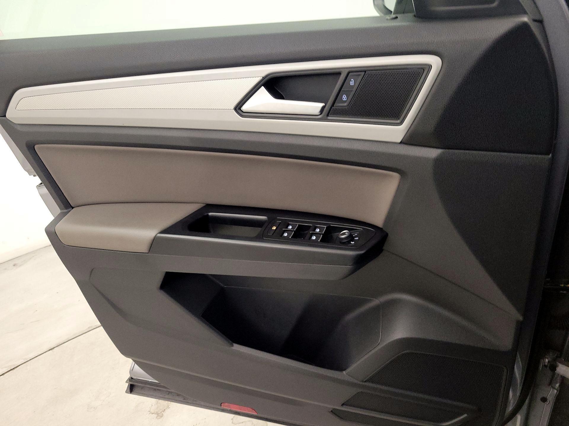 Thumbnail: 2021 Volkswagen Atlas - 12