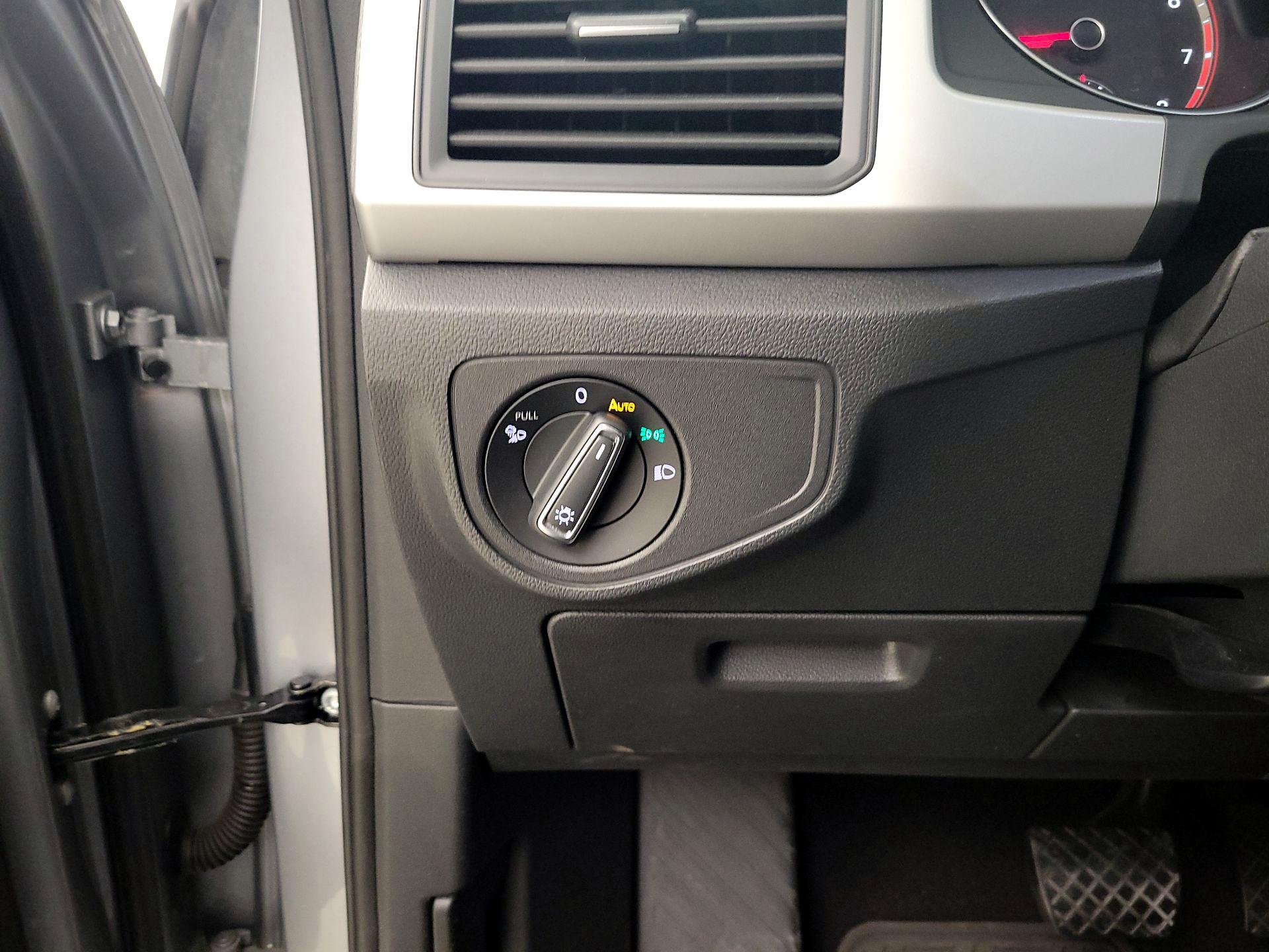 Thumbnail: 2021 Volkswagen Atlas - 13