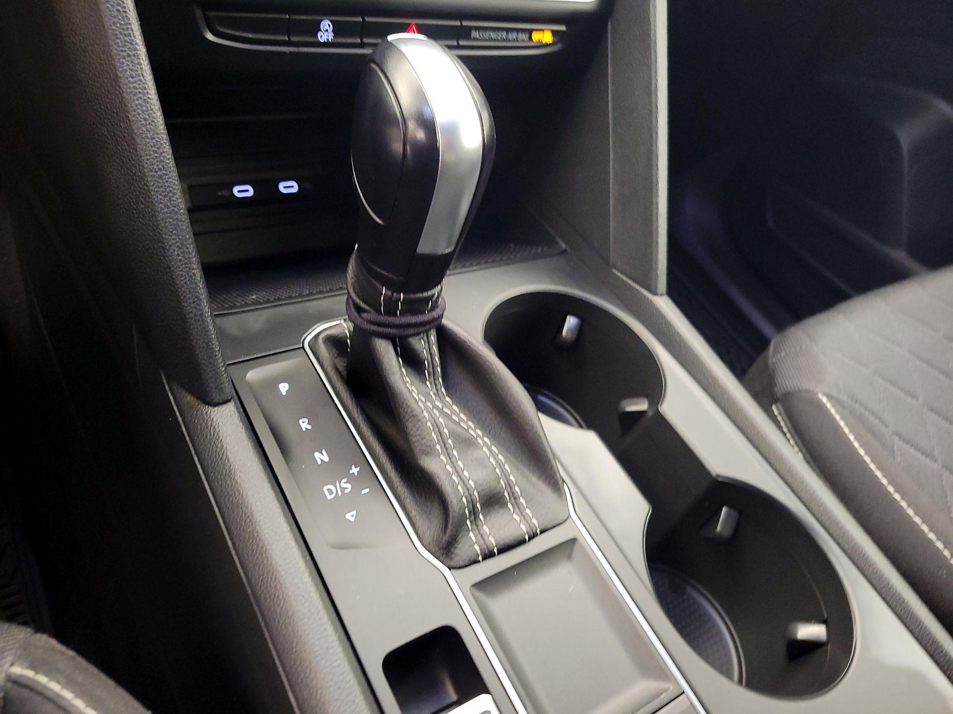 Thumbnail: 2021 Volkswagen Atlas - 17