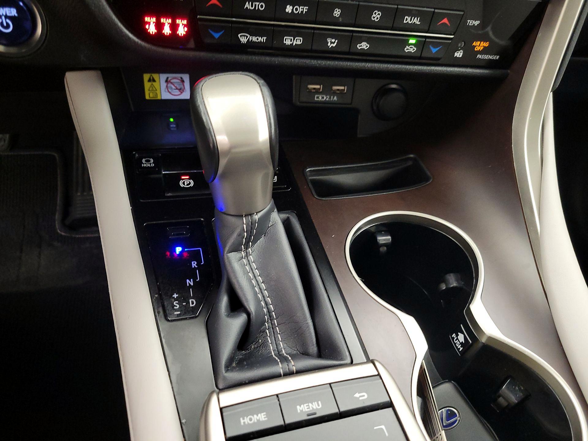 Thumbnail: 2021 Lexus RX - 17